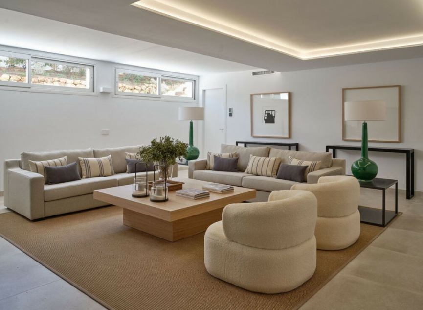 Resale - House -
Marbella