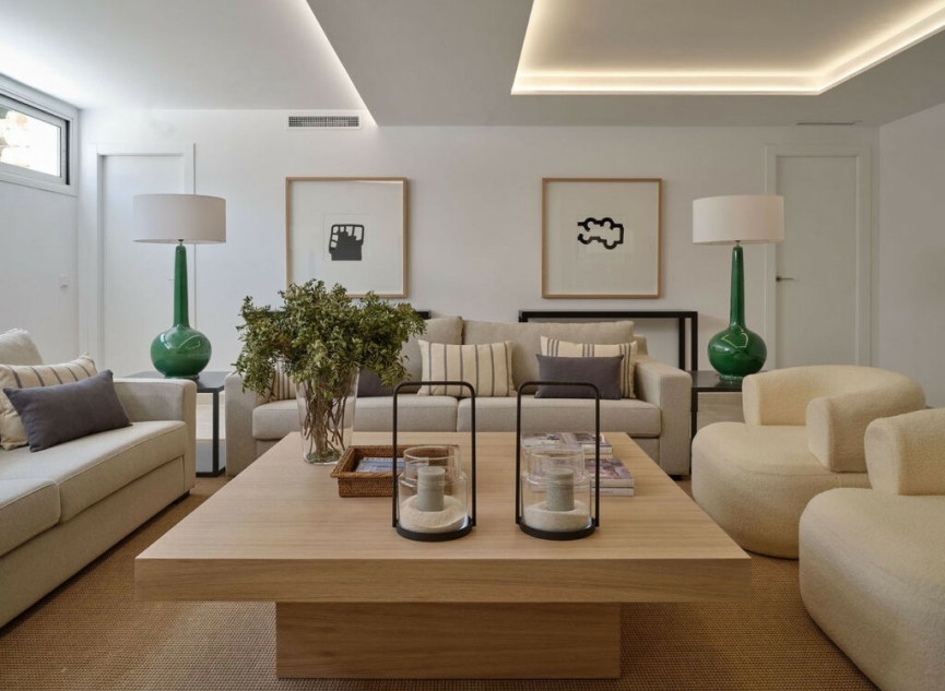 Resale - House -
Marbella