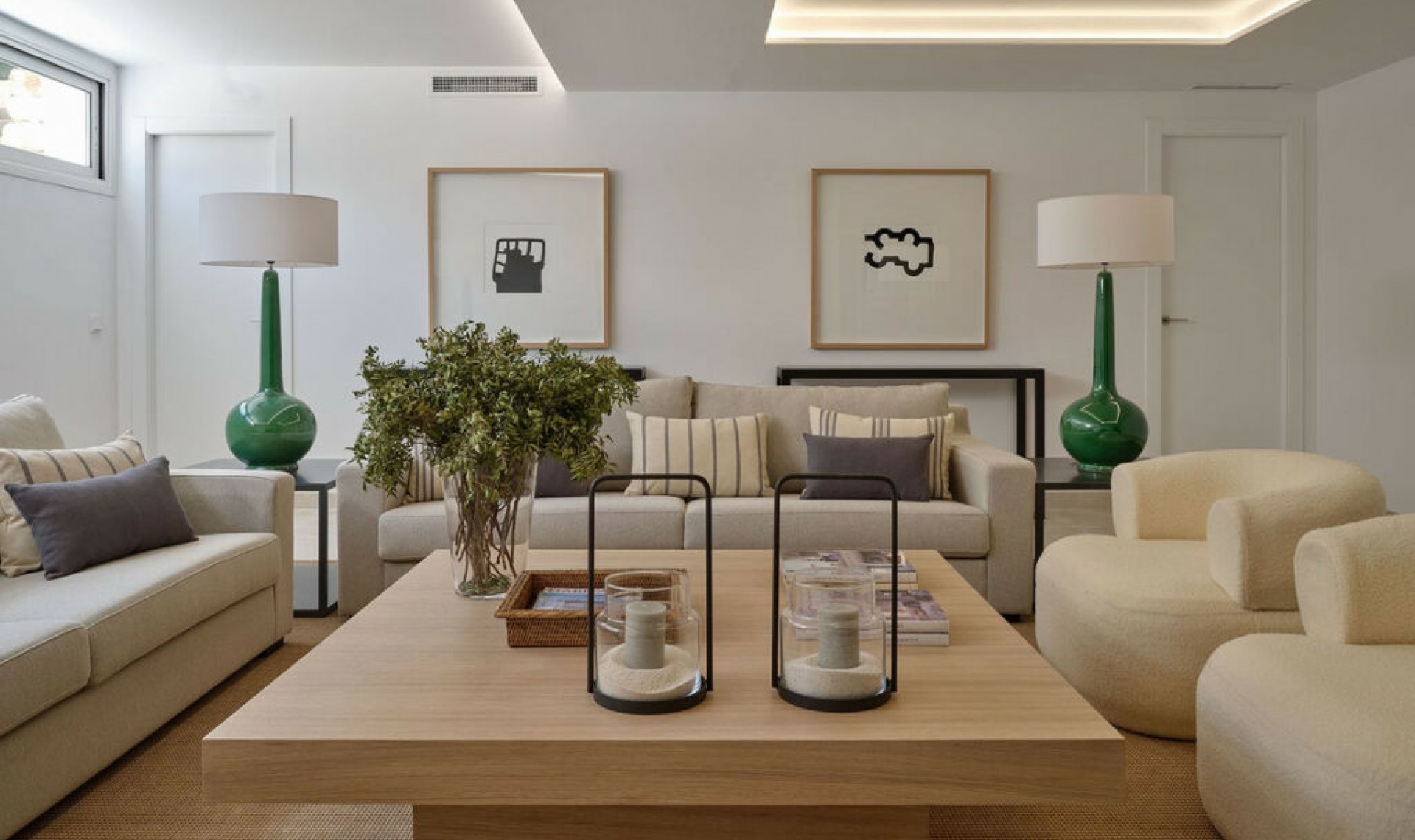 Resale - House -
Marbella