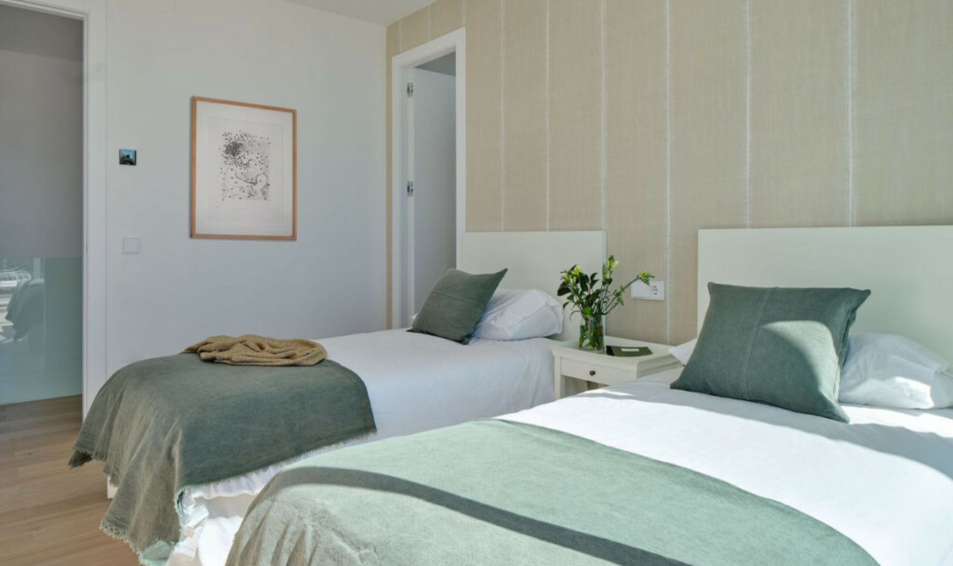 Resale - House -
Marbella