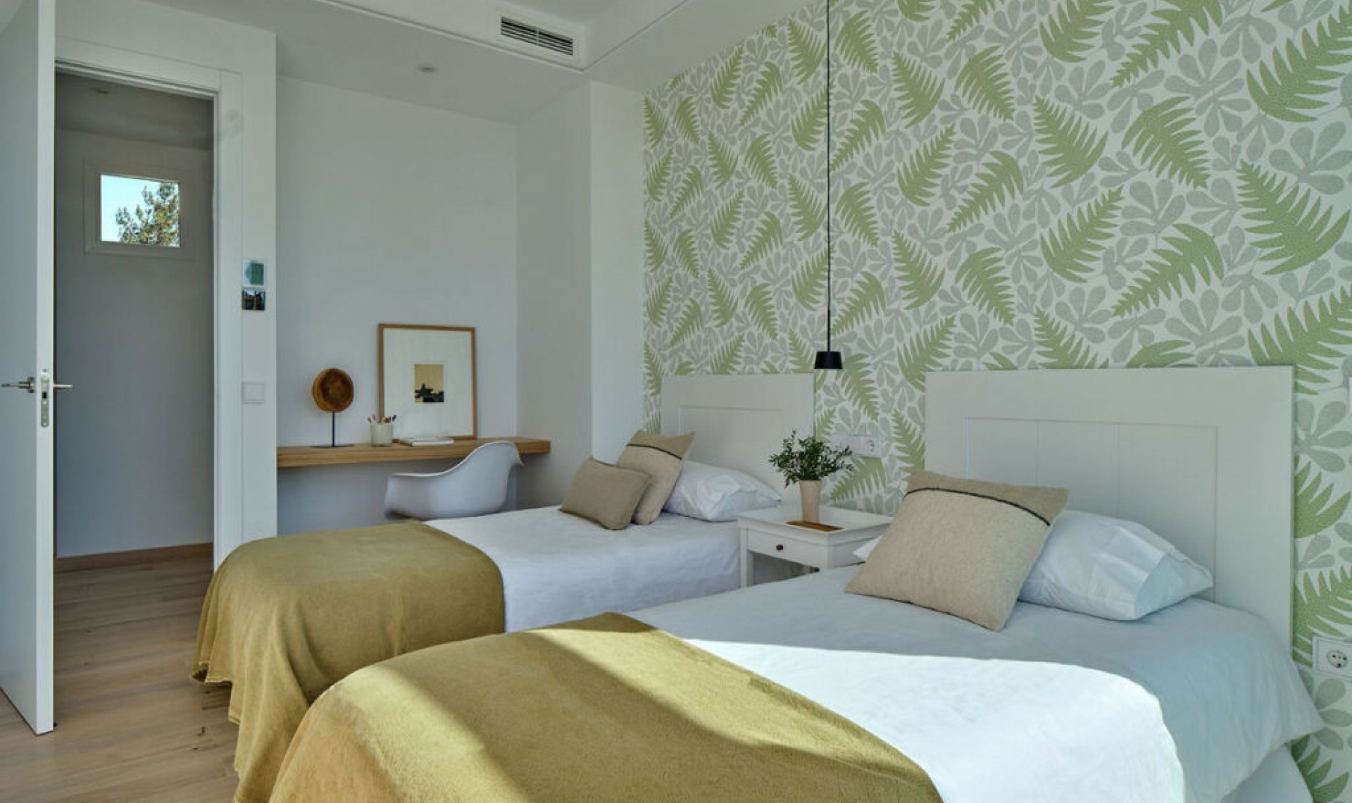 Resale - House -
Marbella