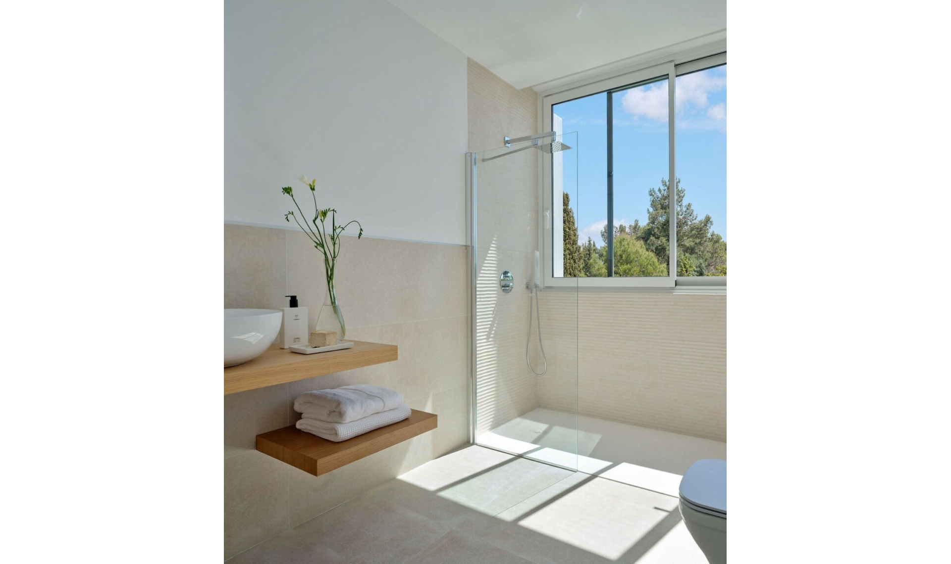 Resale - House -
Marbella