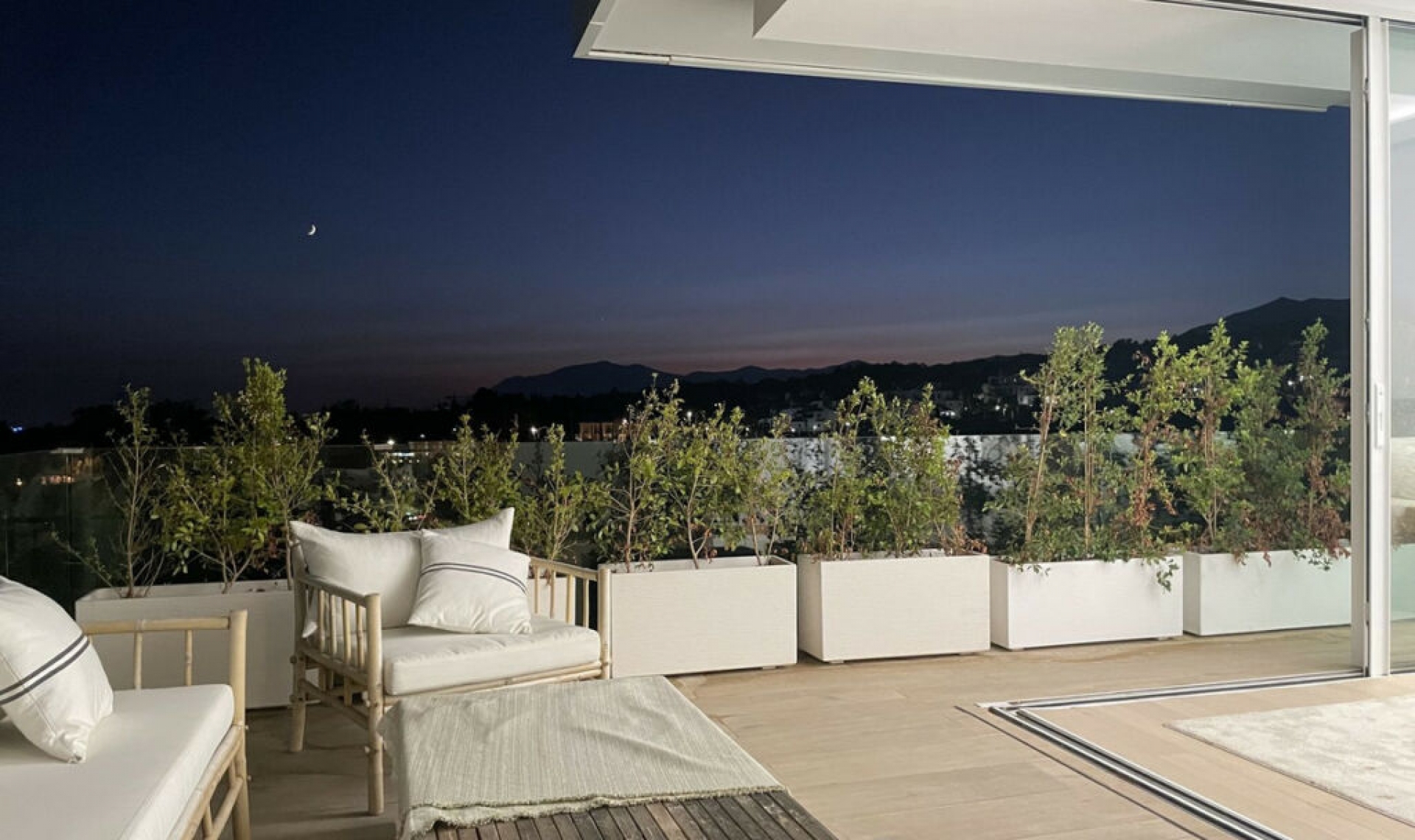 Resale - House -
Marbella