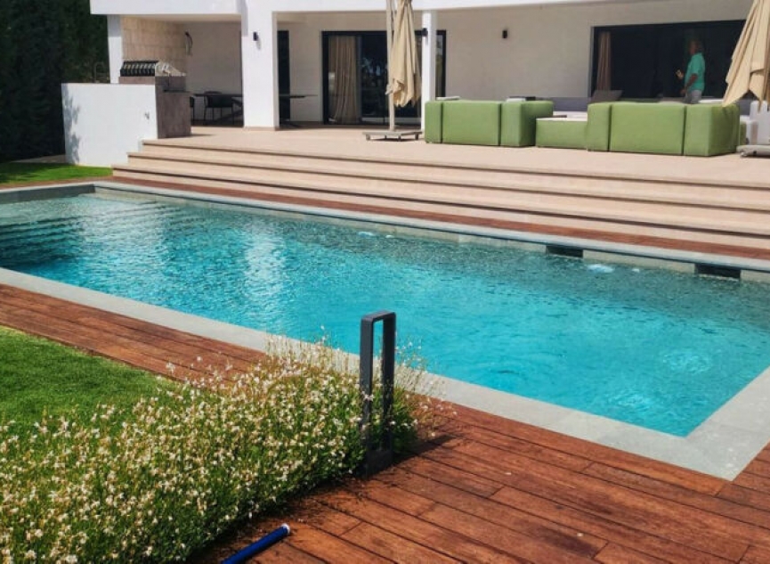 Resale - House -
Marbella