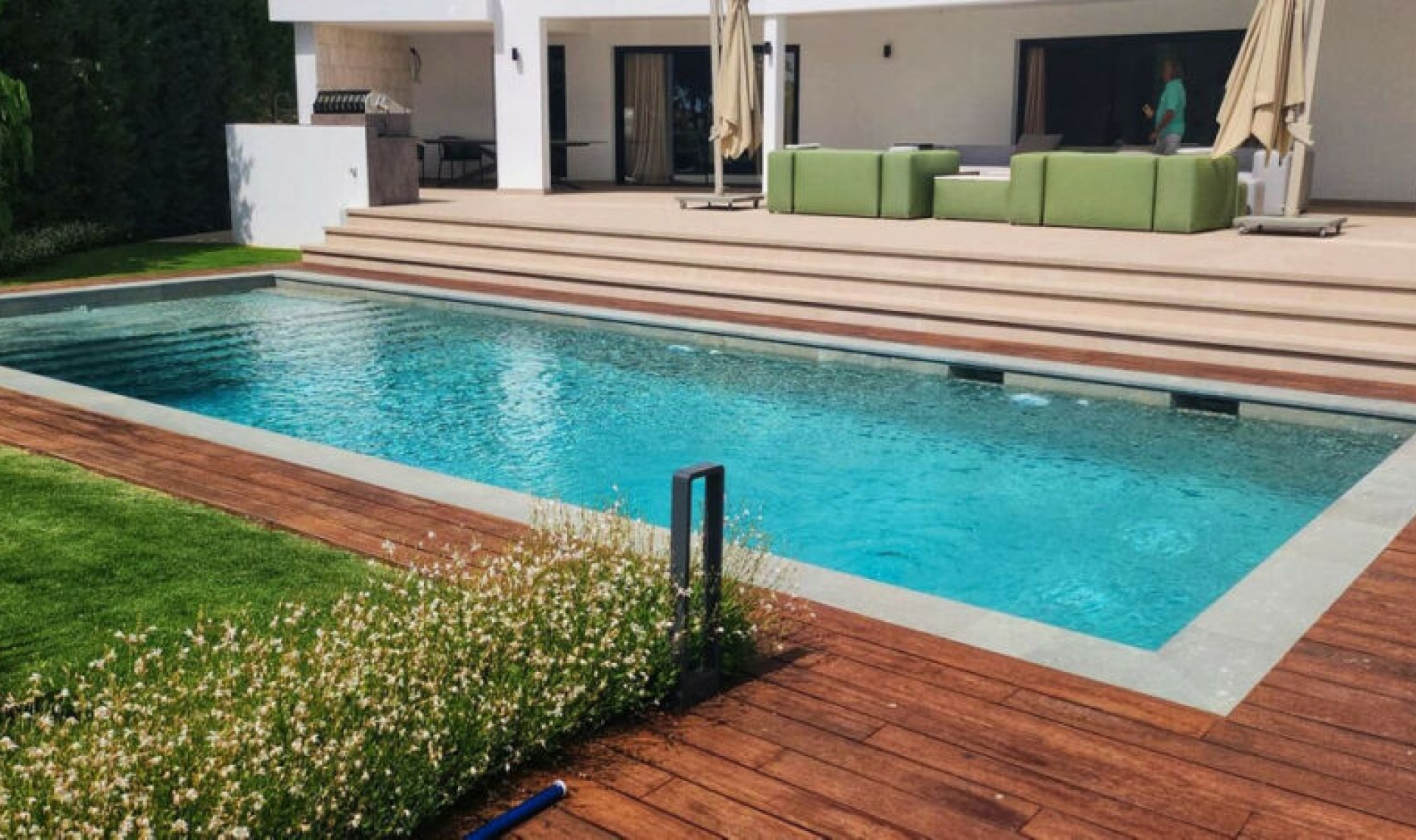 Resale - House -
Marbella