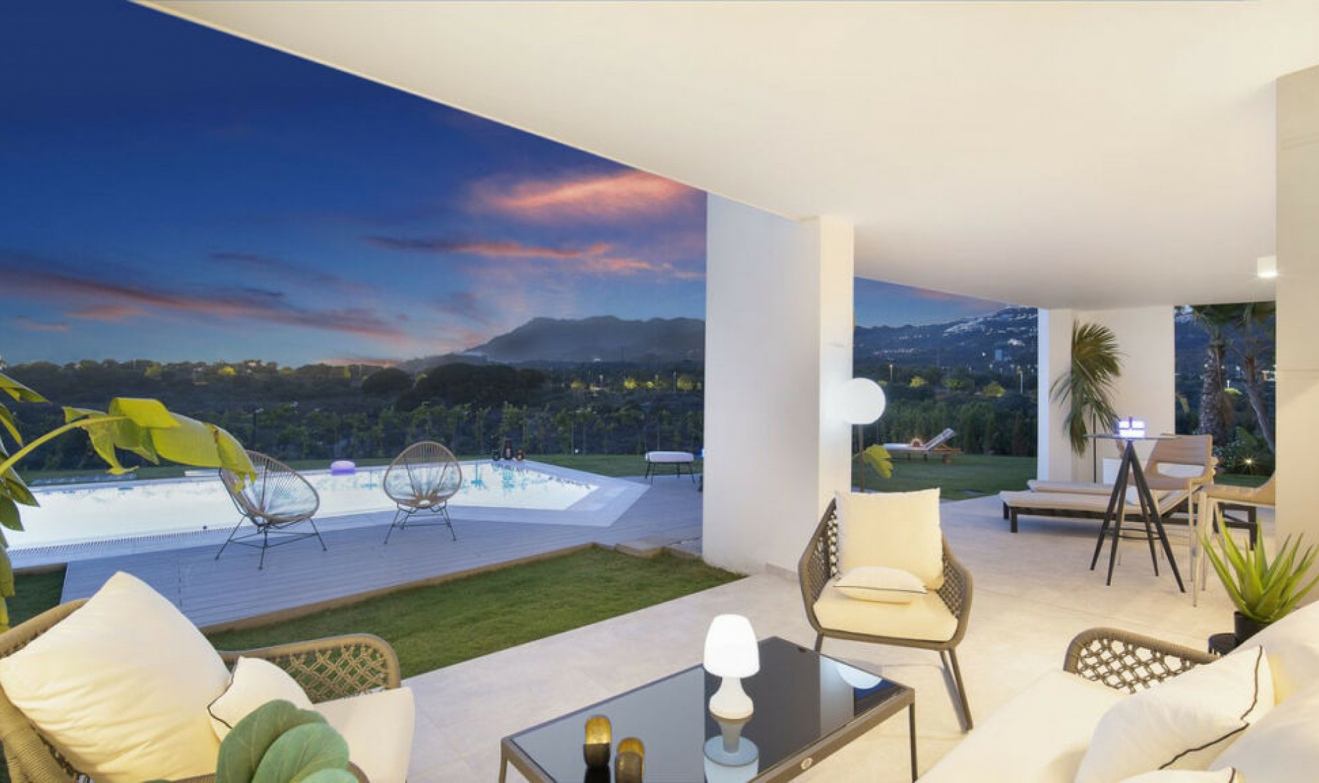 Resale - House -
Marbella