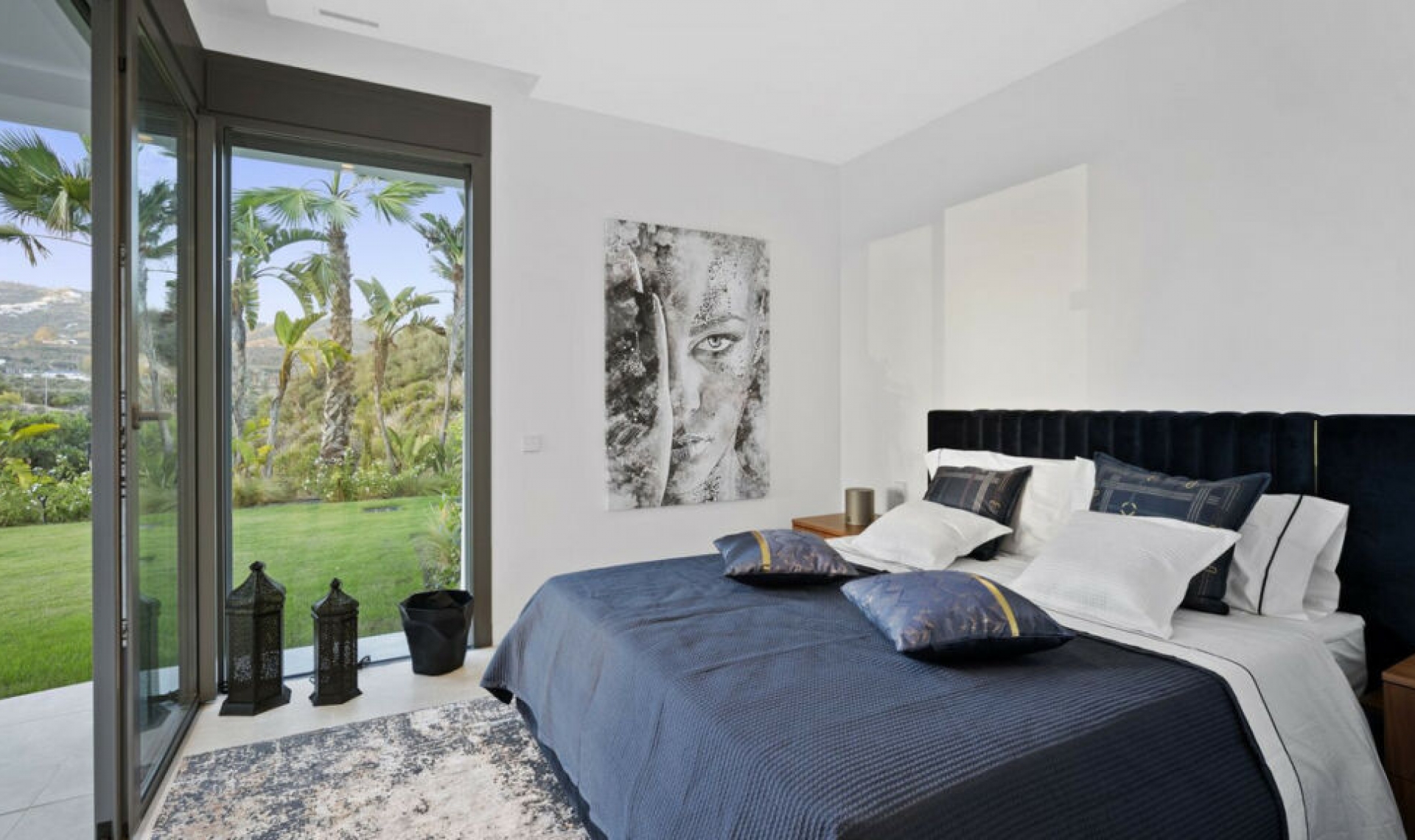 Resale - House -
Marbella