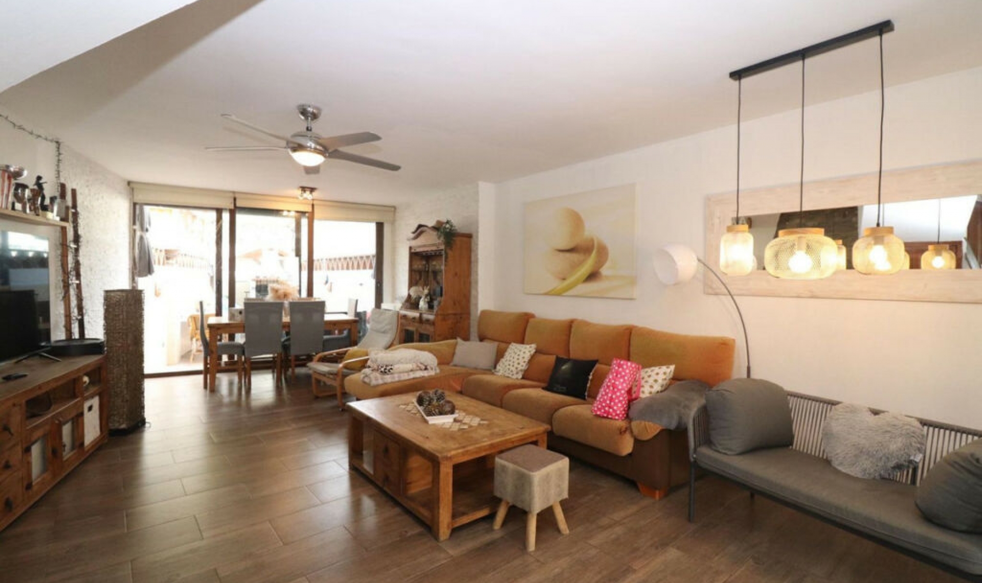 Resale - House -
Marbella