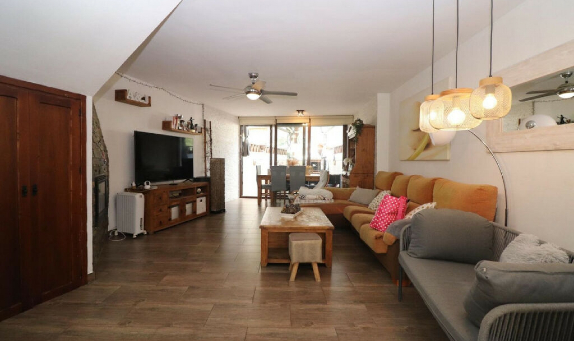 Resale - House -
Marbella