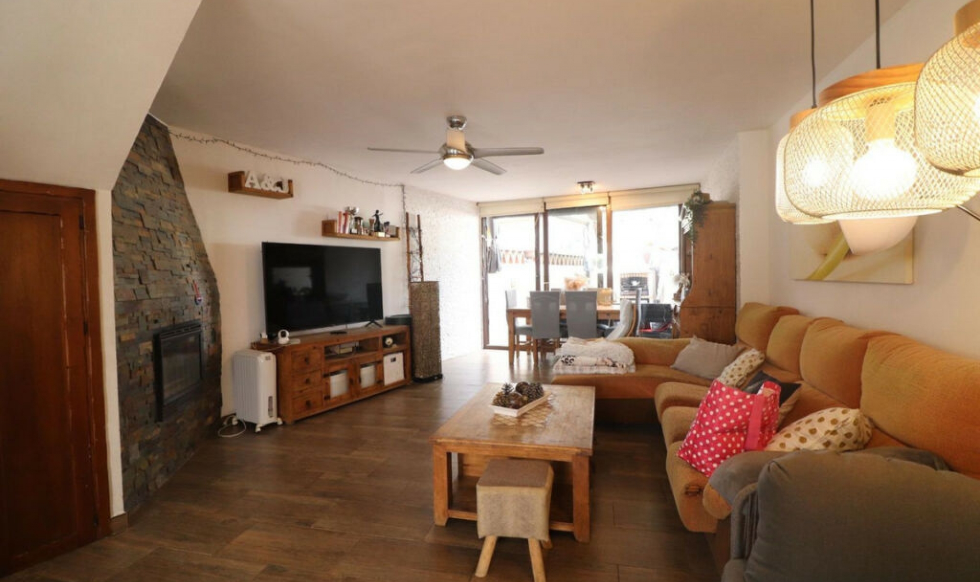 Resale - House -
Marbella
