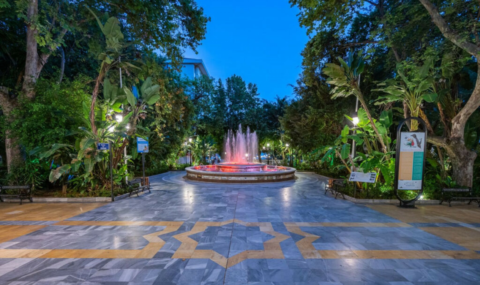 Resale - House -
Marbella