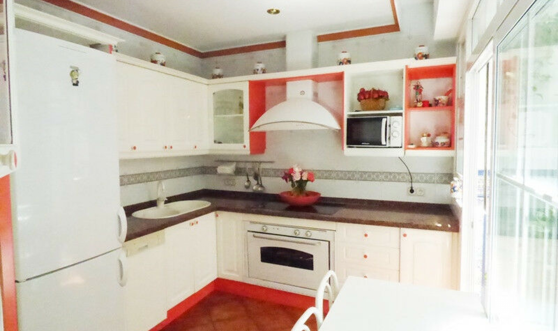 Resale - House -
Marbella