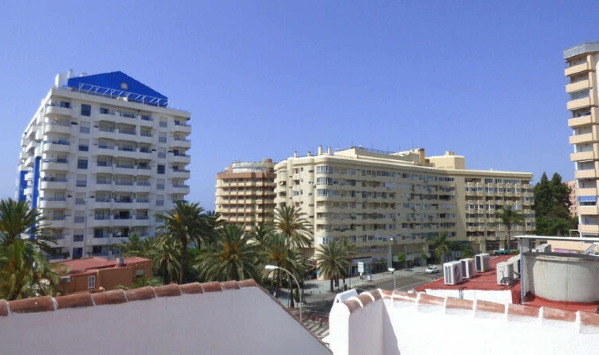 Resale - House -
Marbella