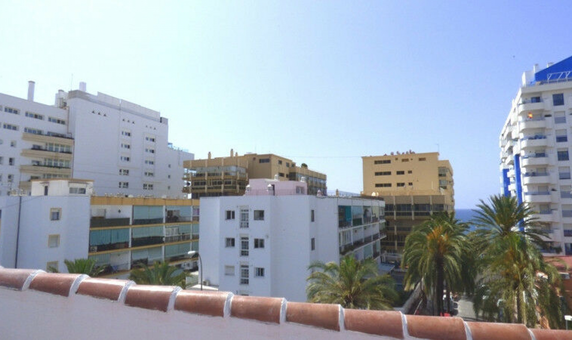 Resale - House -
Marbella