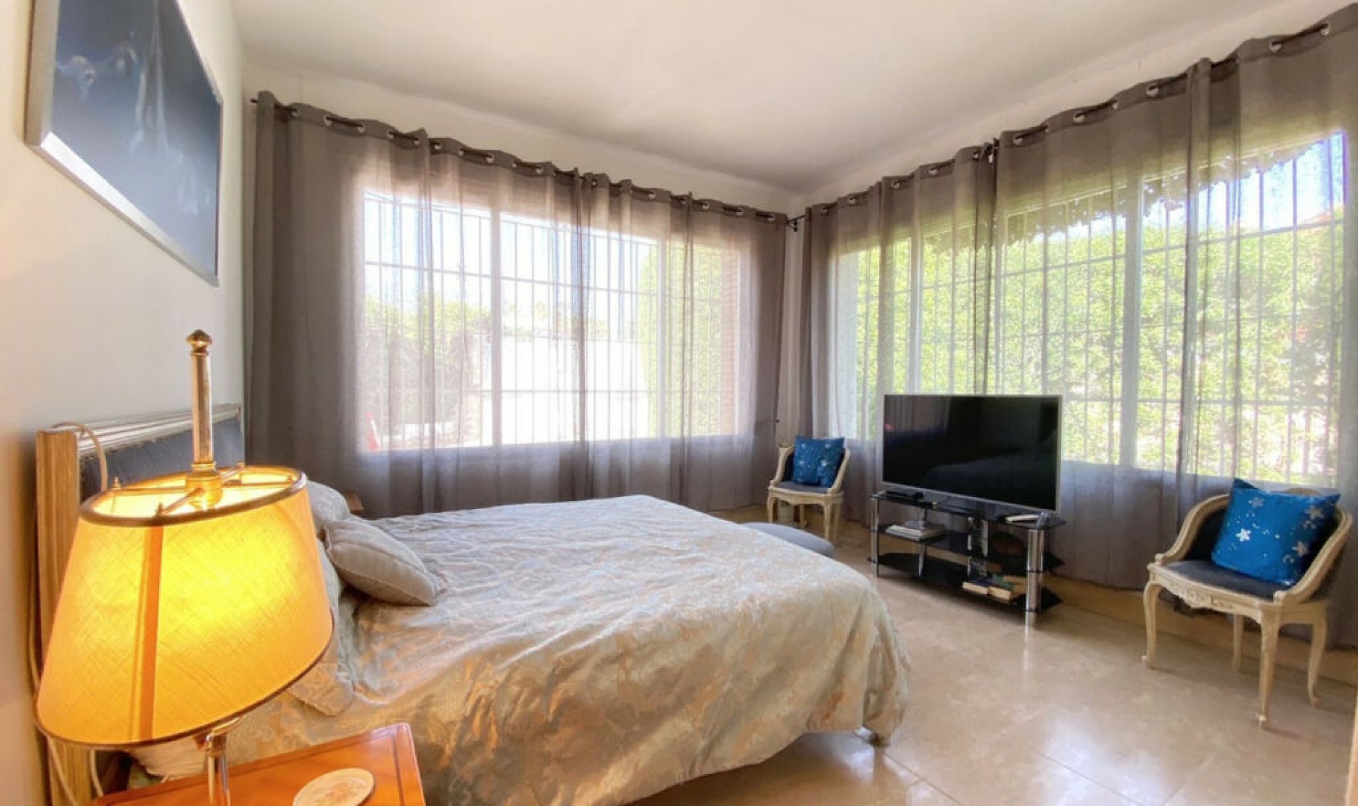 Resale - House -
Marbella