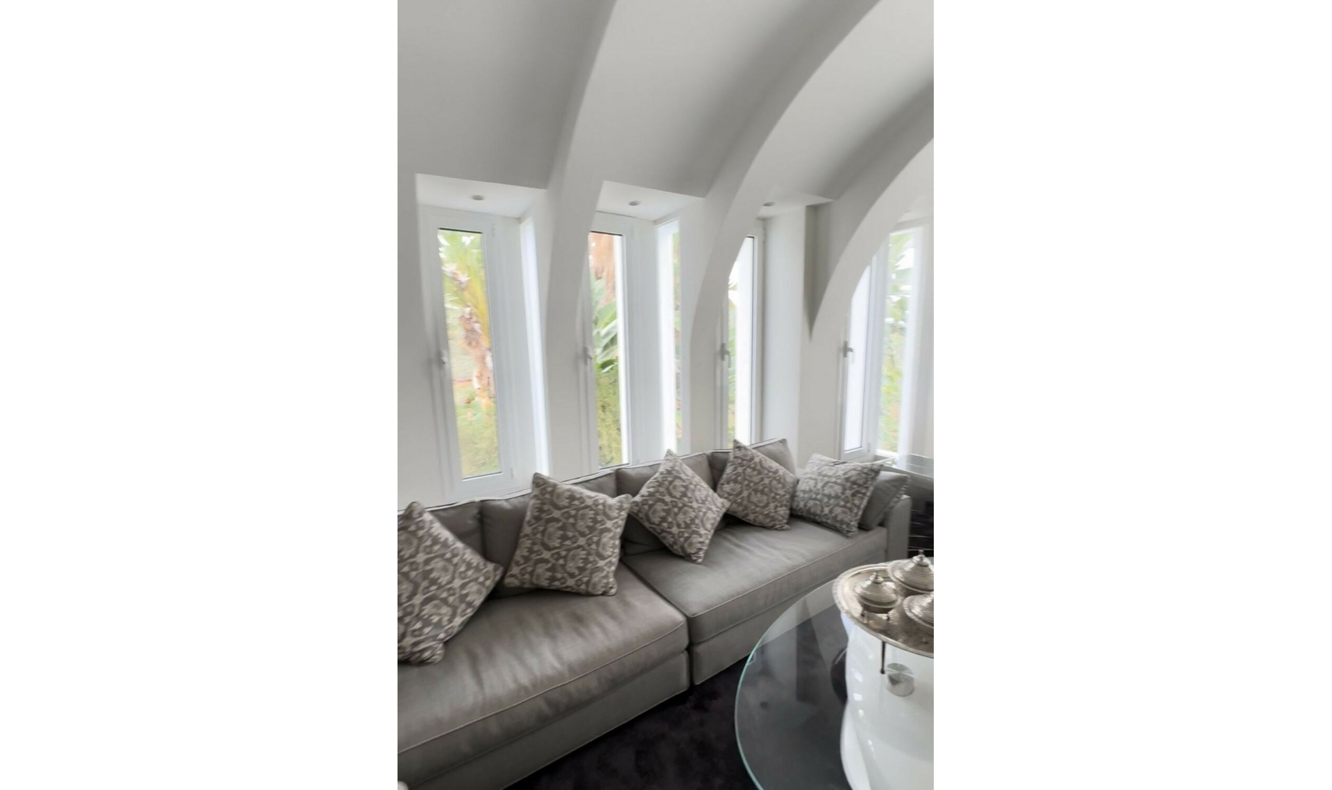 Resale - House -
Marbella