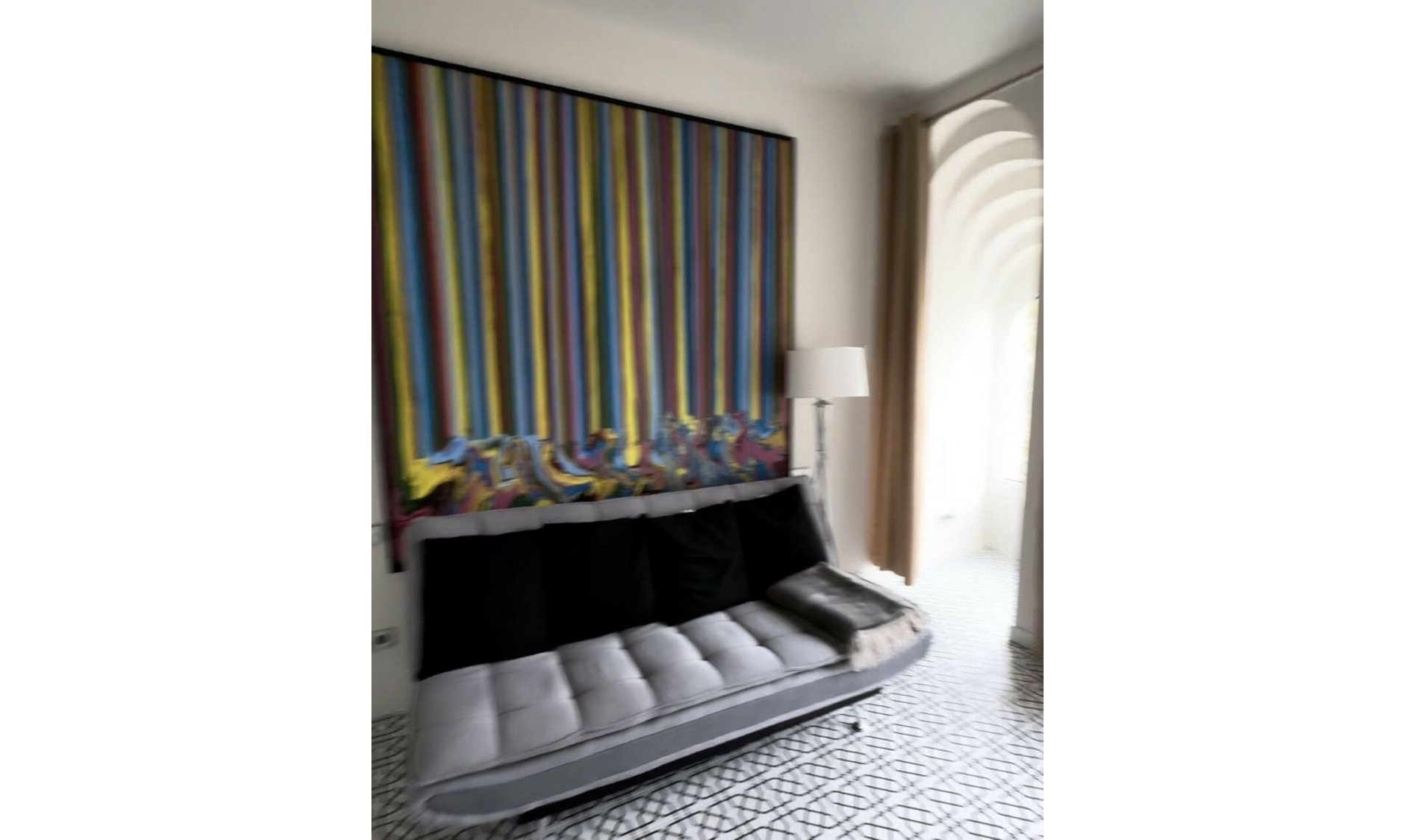 Resale - House -
Marbella