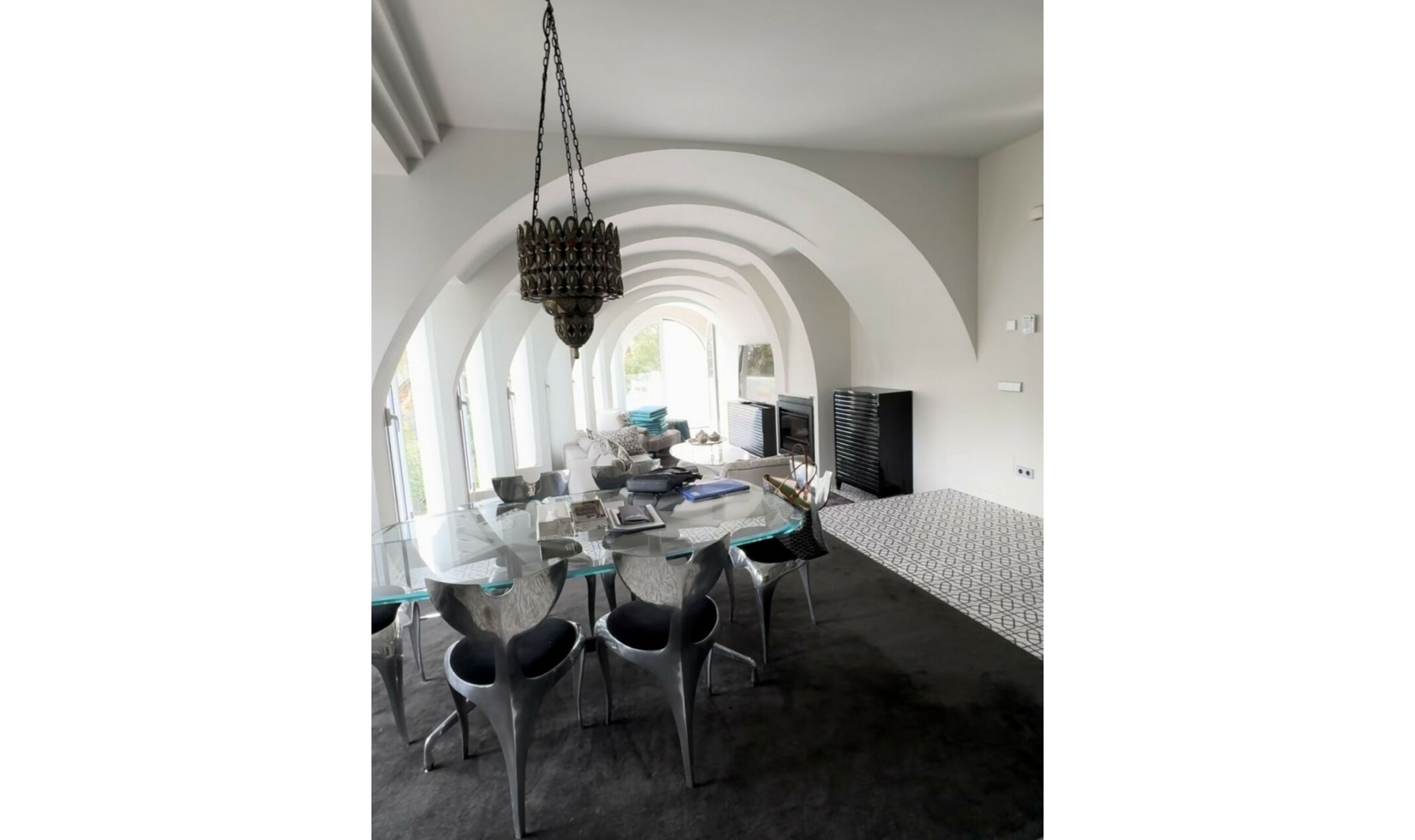 Resale - House -
Marbella