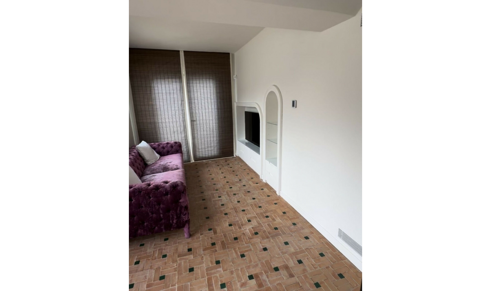 Resale - House -
Marbella