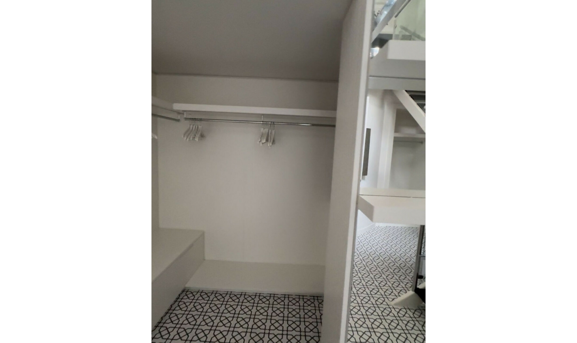 Resale - House -
Marbella