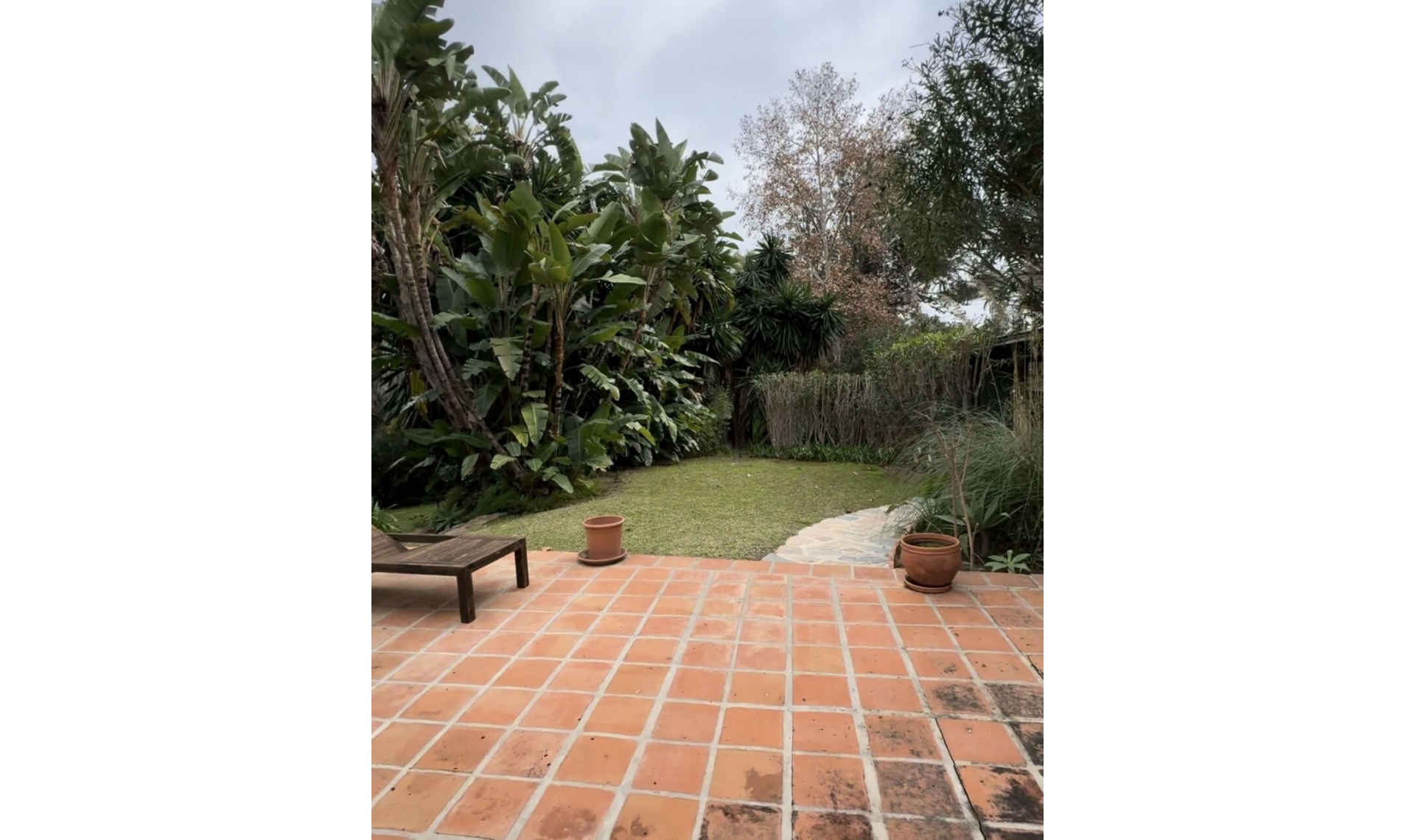 Resale - House -
Marbella