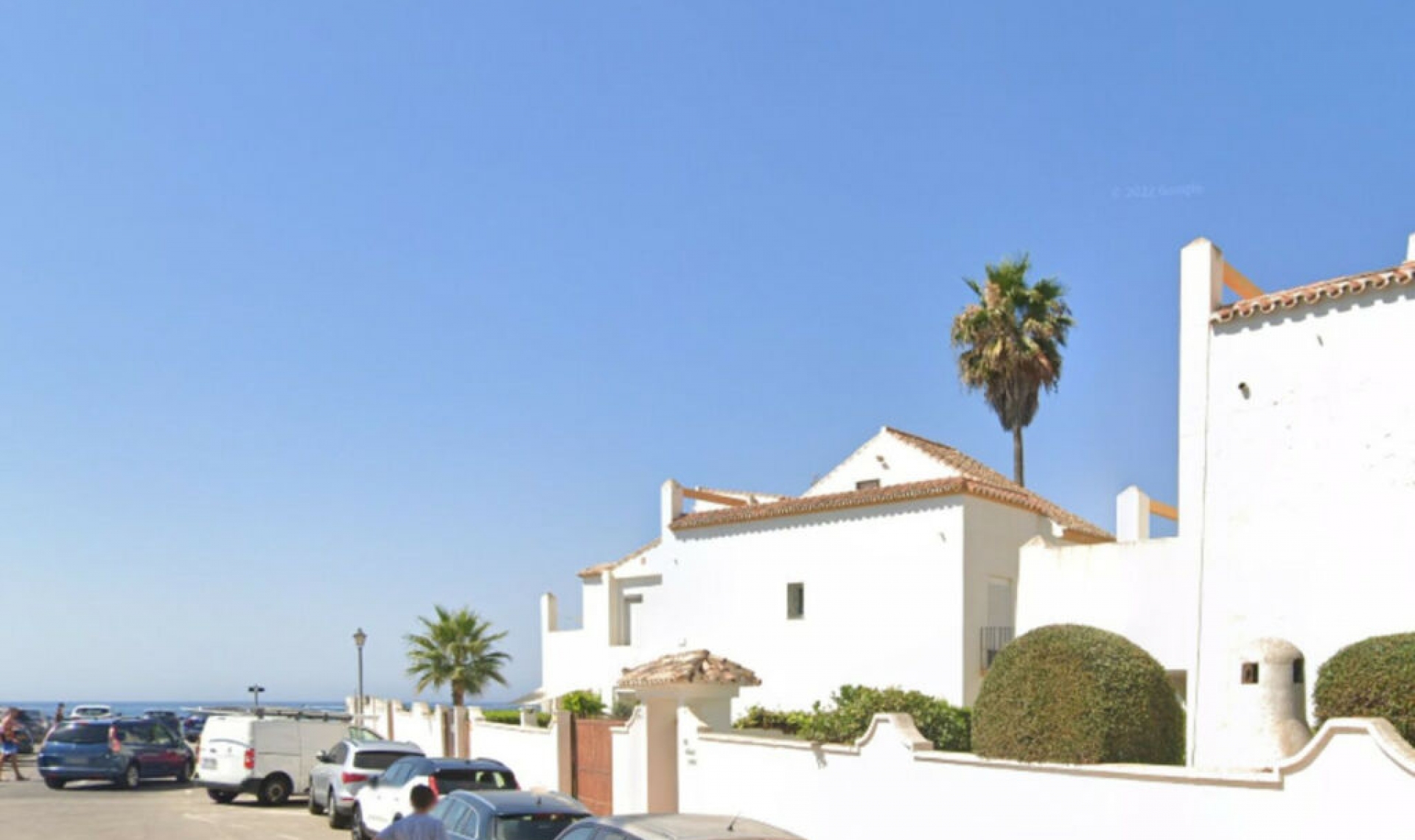 Resale - House -
Marbella