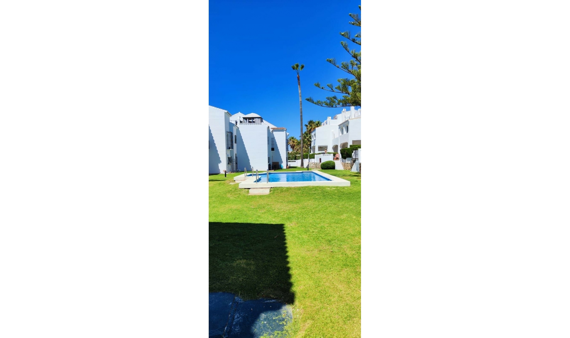 Resale - House -
Marbella