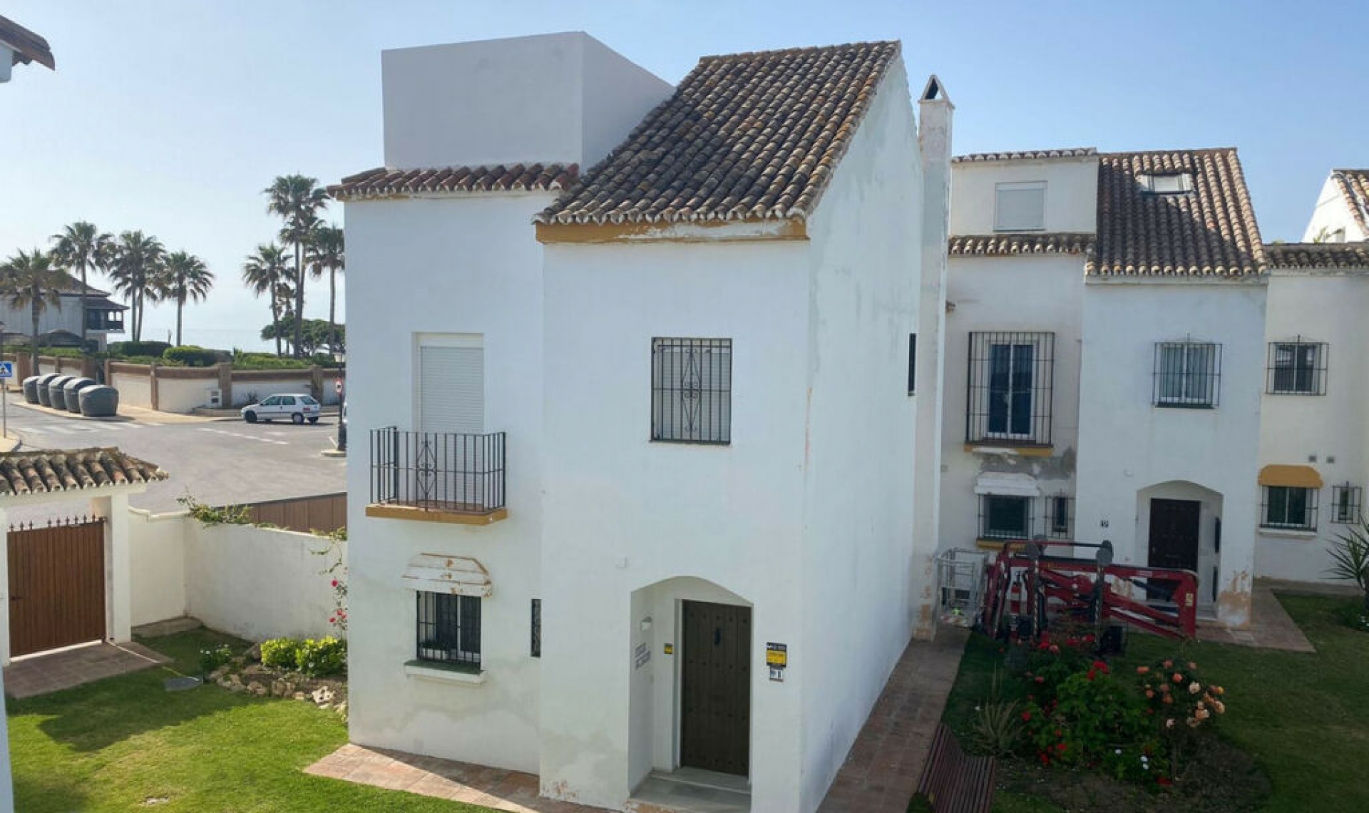 Resale - House -
Marbella