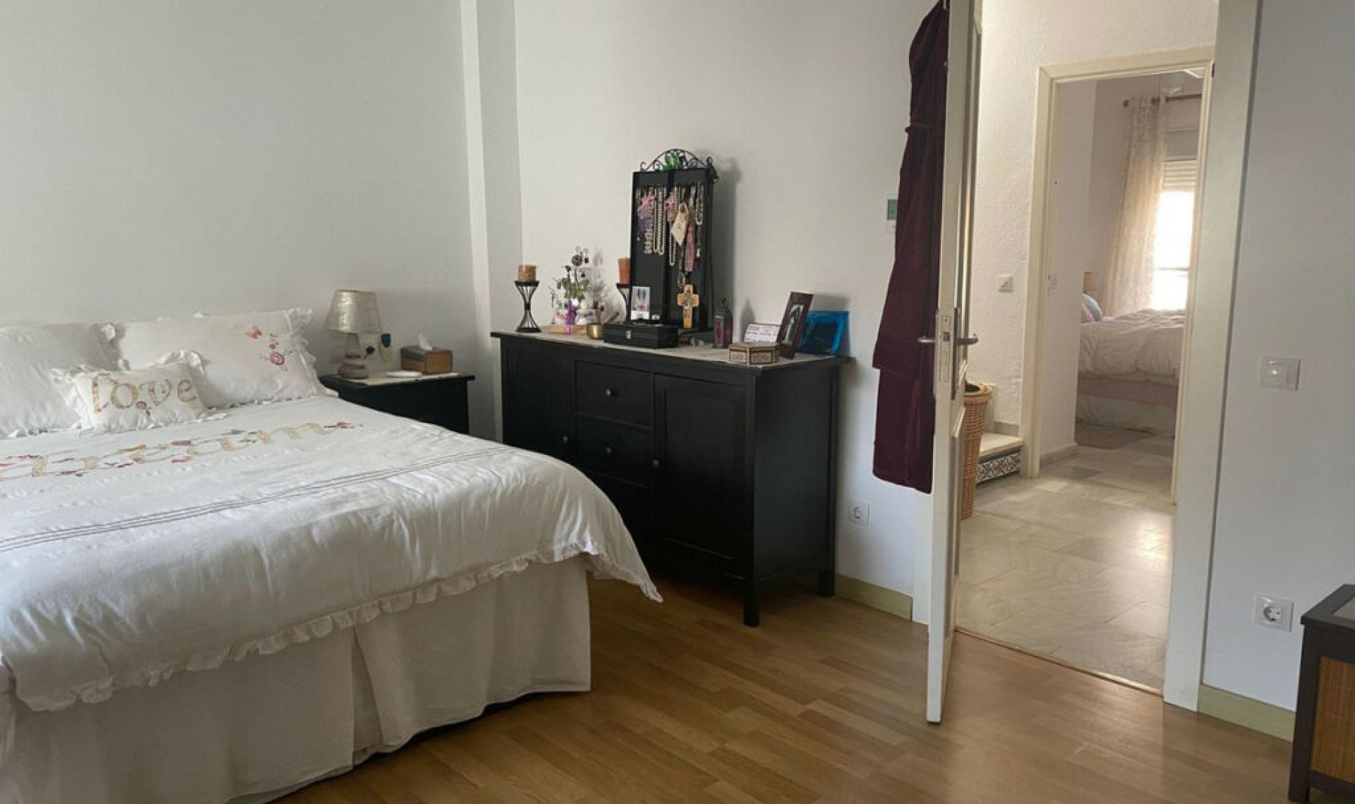 Resale - House -
Marbella