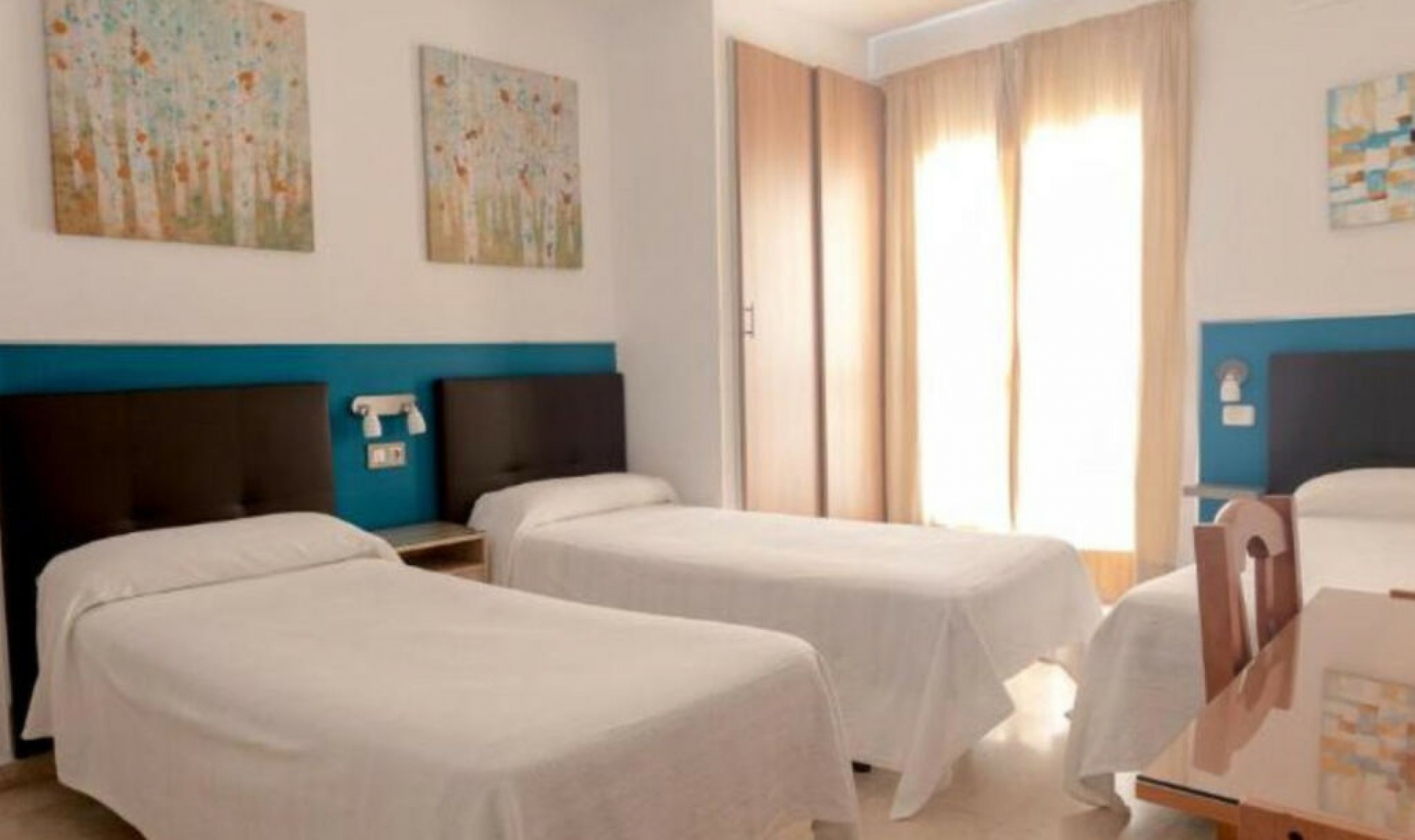 Resale - House -
Marbella