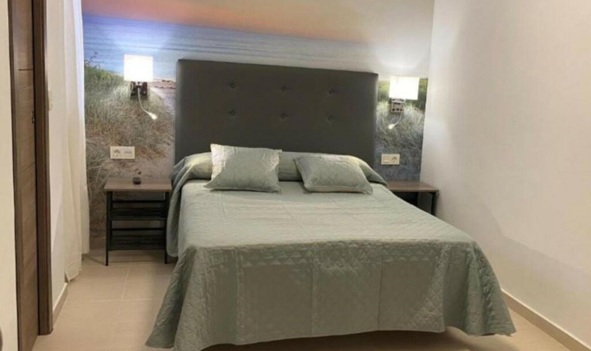 Resale - House -
Marbella