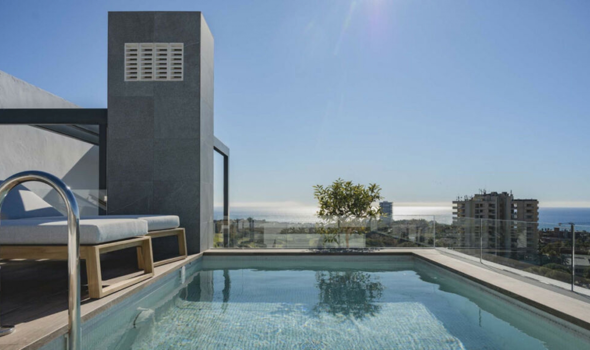 Resale - House -
Marbella