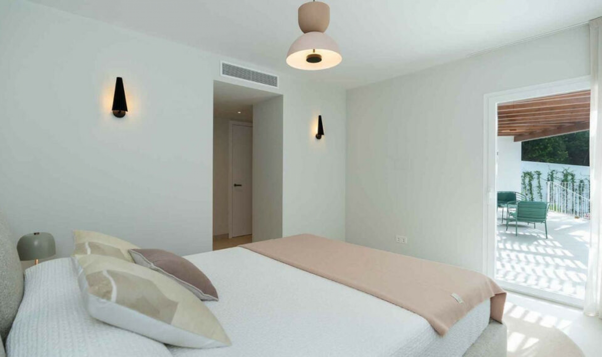 Resale - House -
Marbella