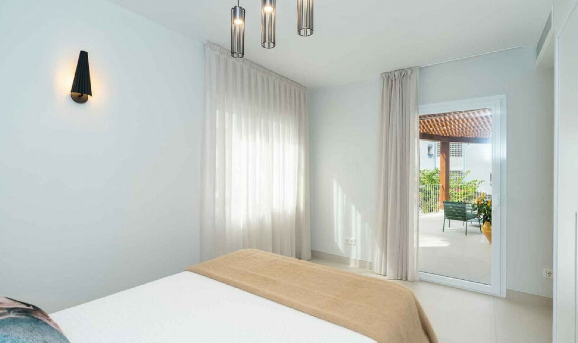 Resale - House -
Marbella