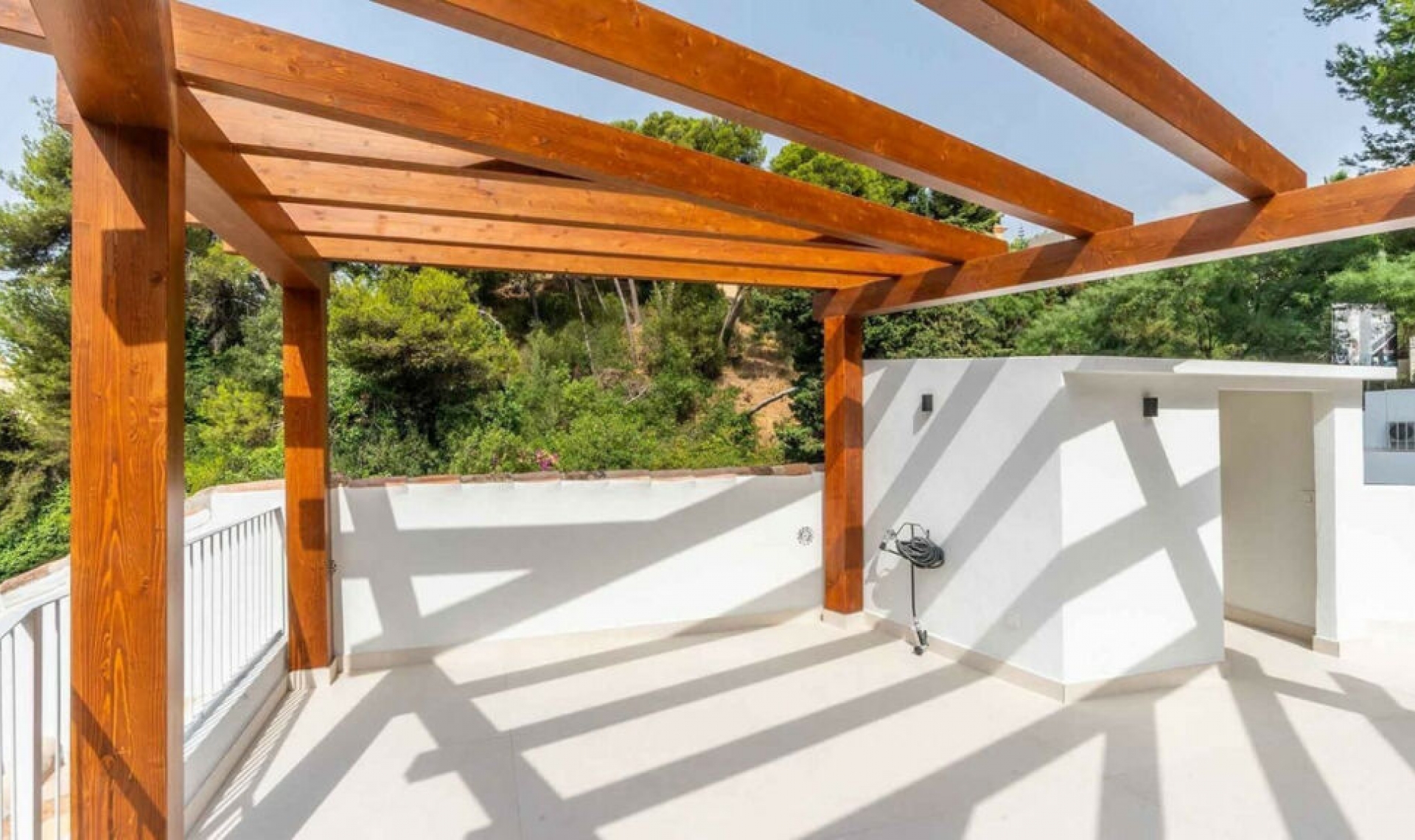 Resale - House -
Marbella