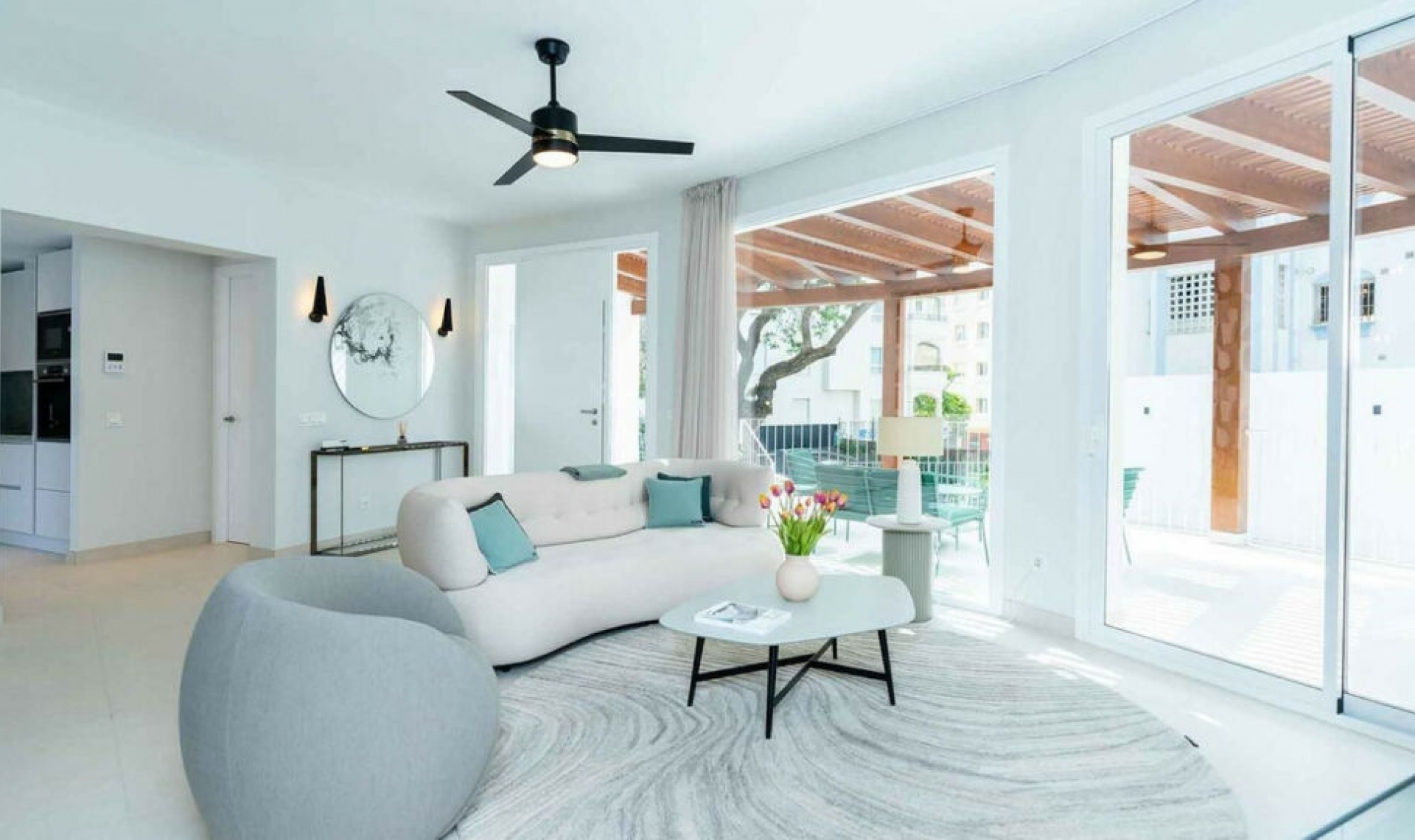 Resale - House -
Marbella