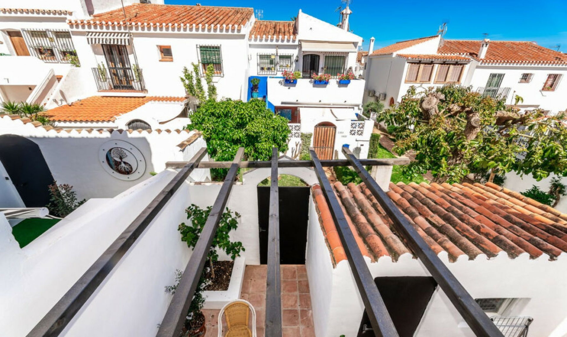 Resale - House -
Marbella
