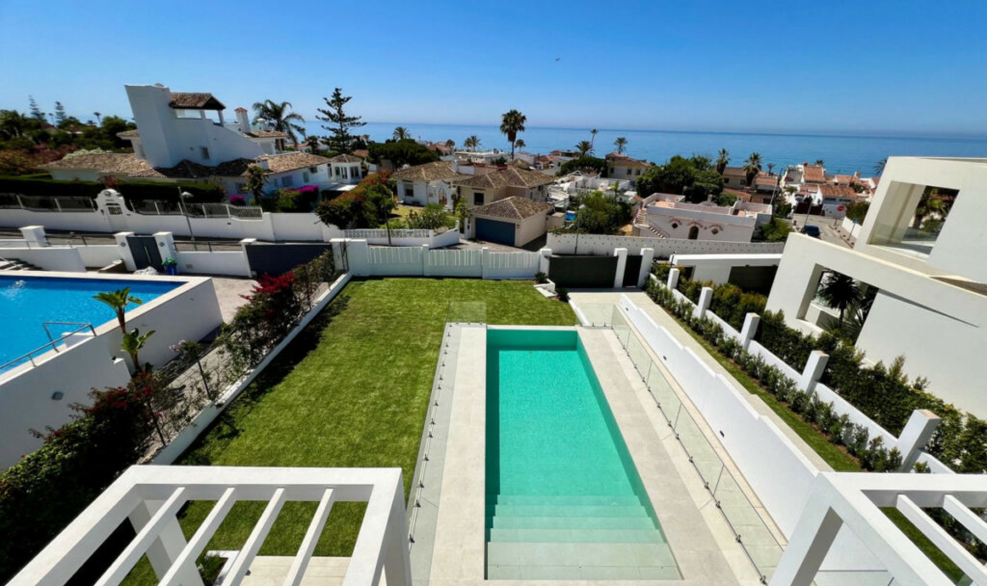 Resale - House -
Marbella