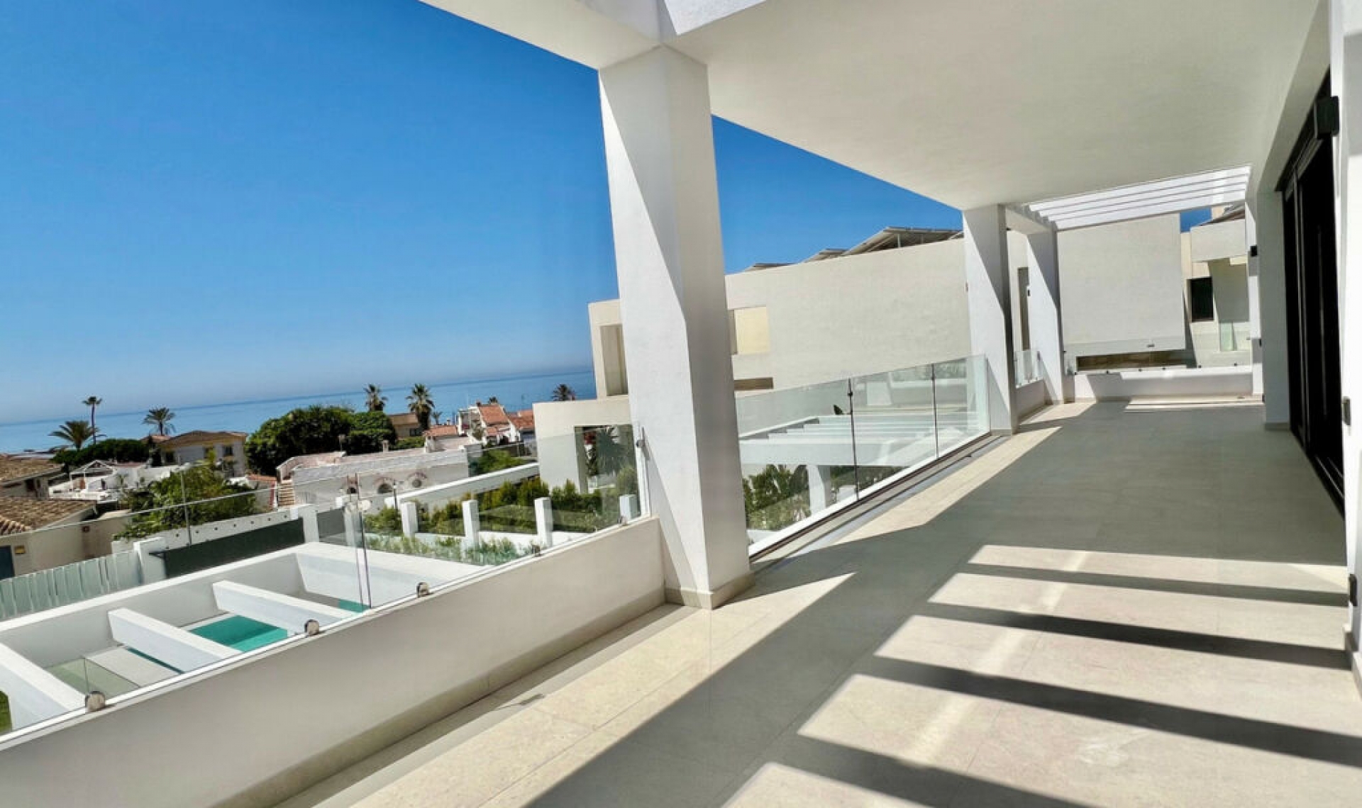 Resale - House -
Marbella