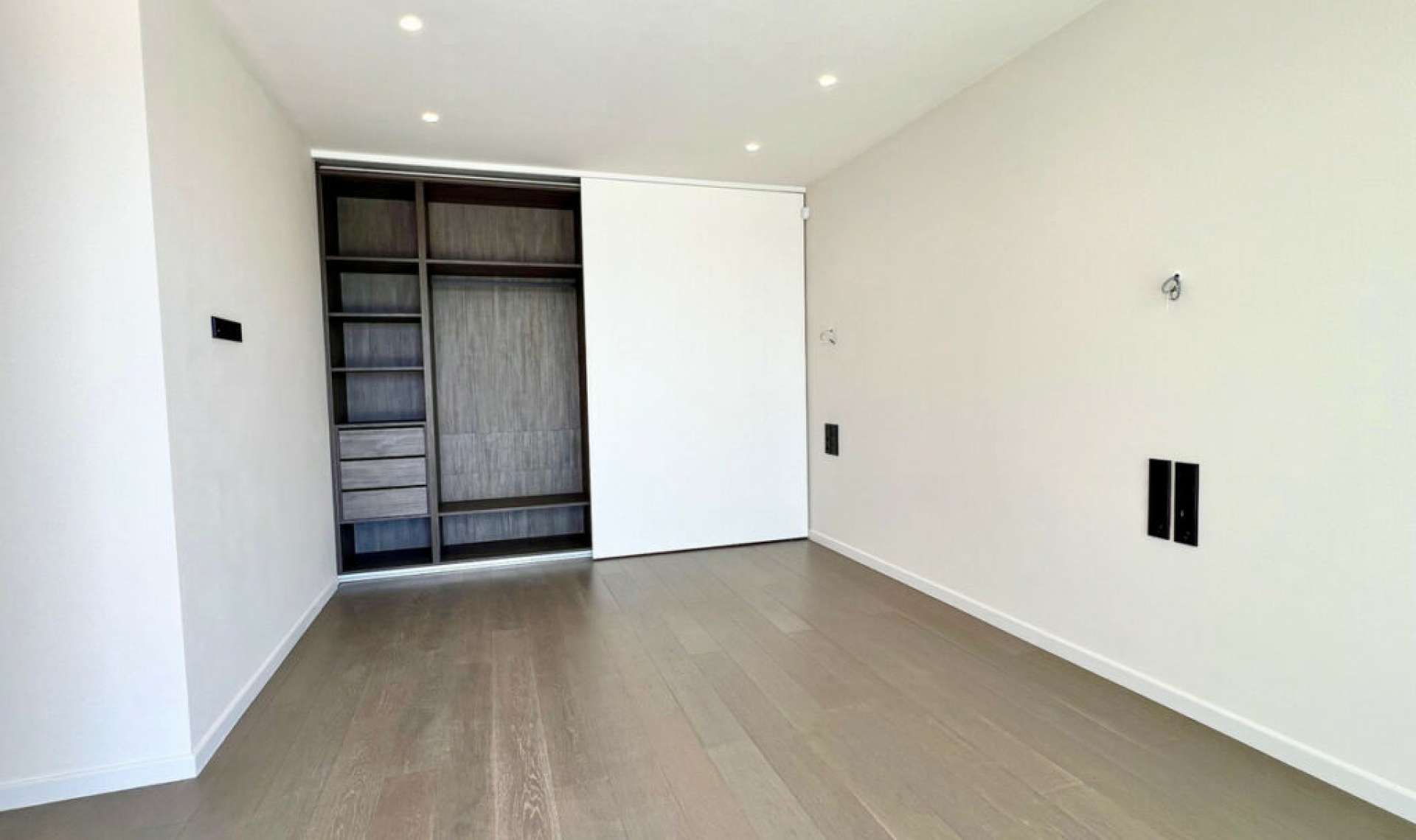 Resale - House -
Marbella