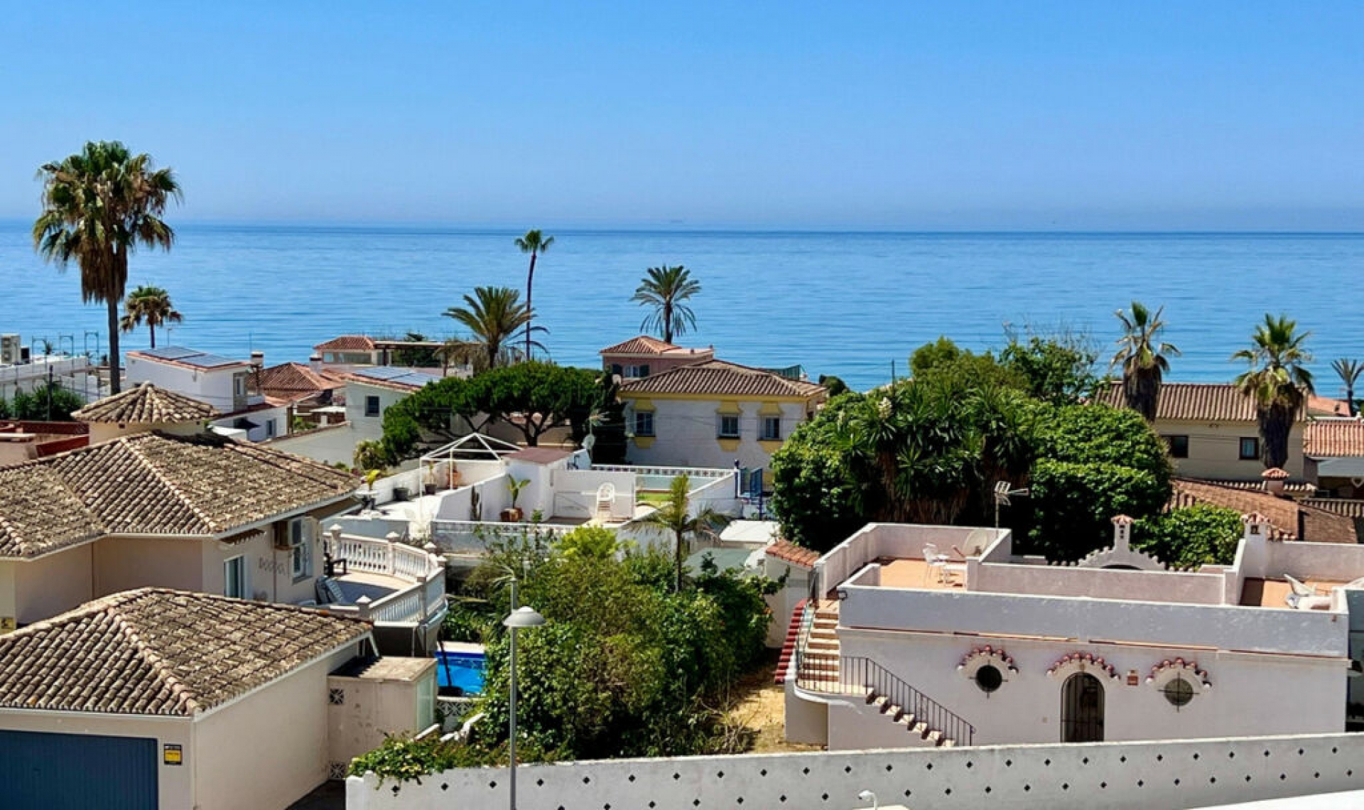 Resale - House -
Marbella