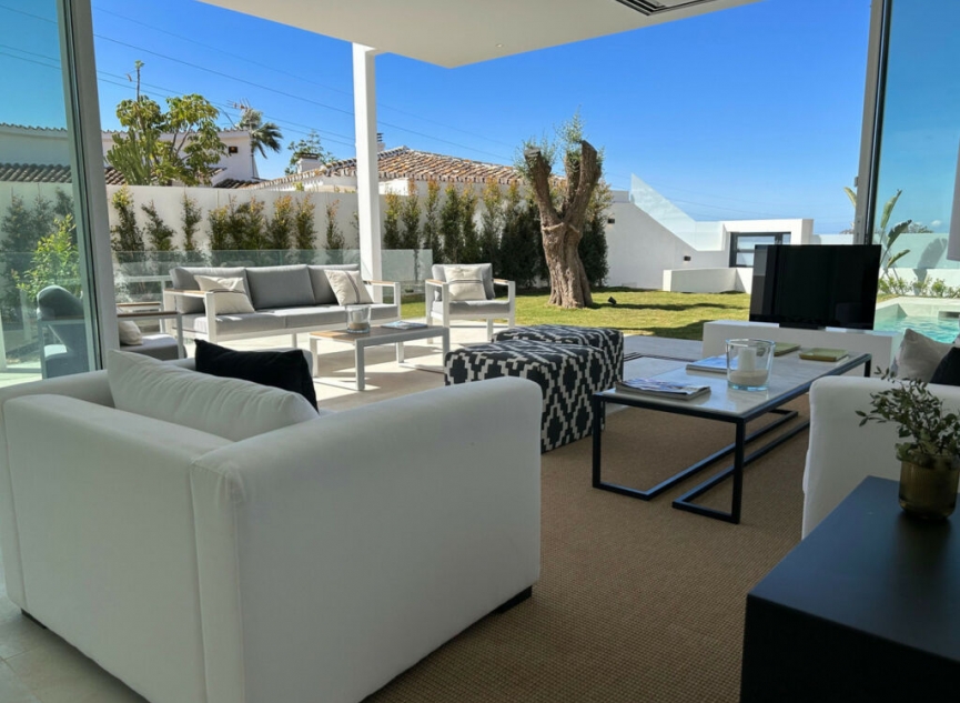 Resale - House -
Marbella
