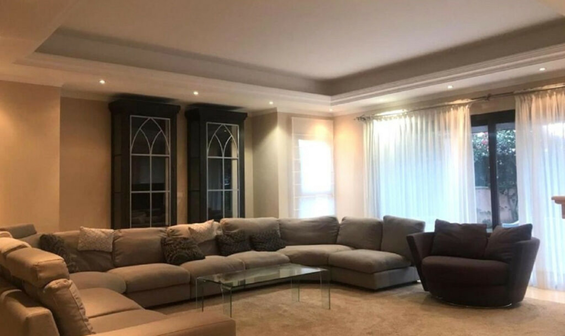 Resale - House -
Marbella