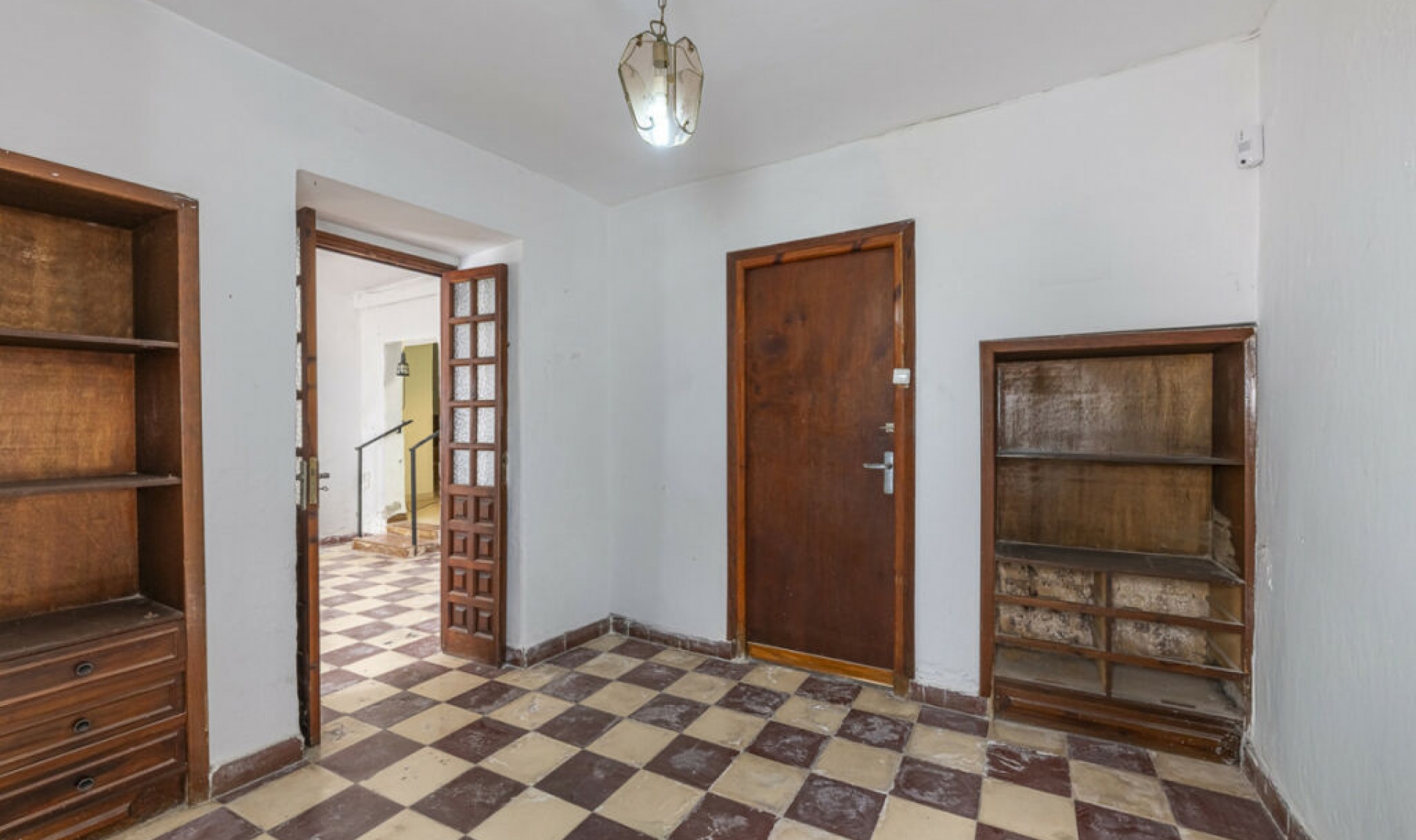 Resale - House -
Marbella