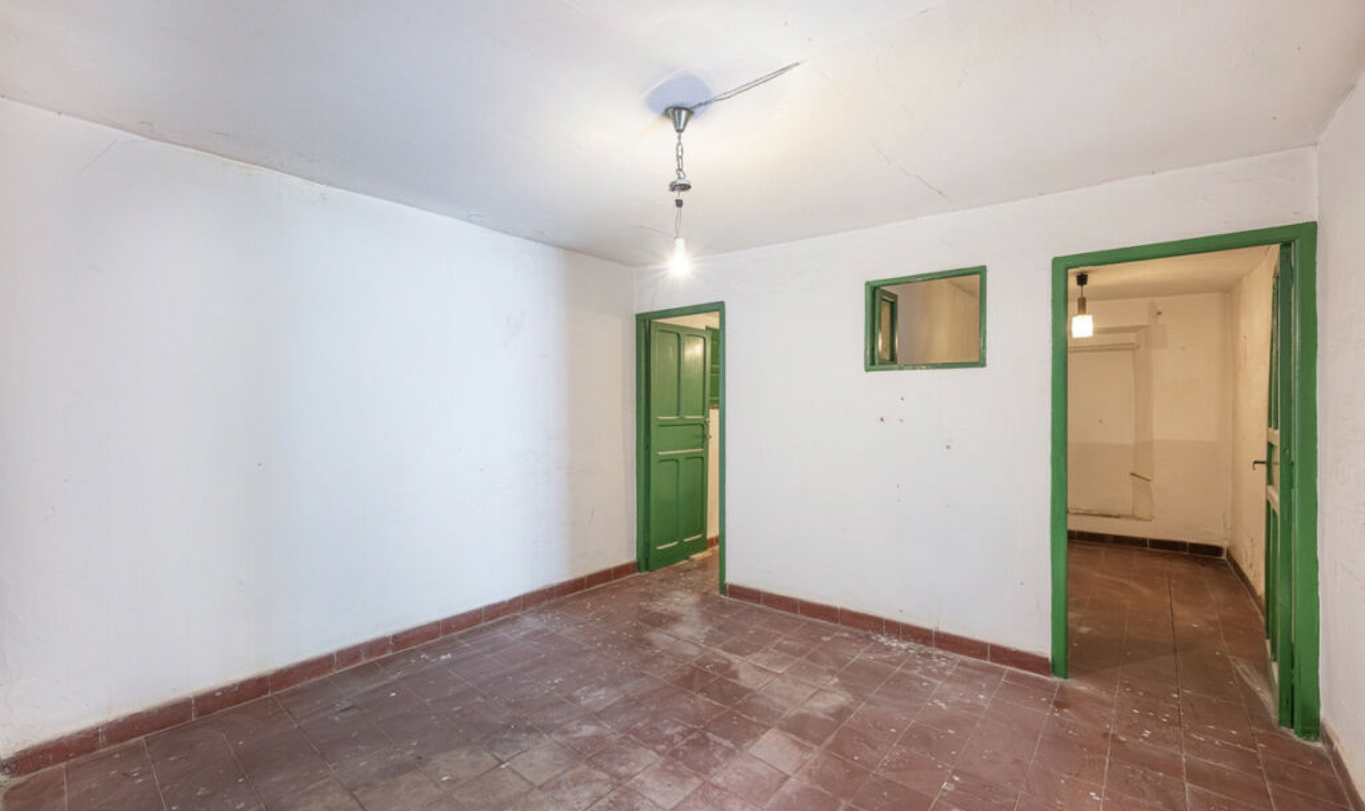 Resale - House -
Marbella