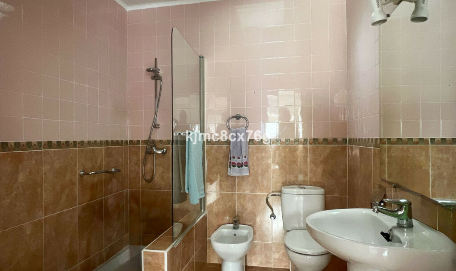 Resale - House -
Marbella