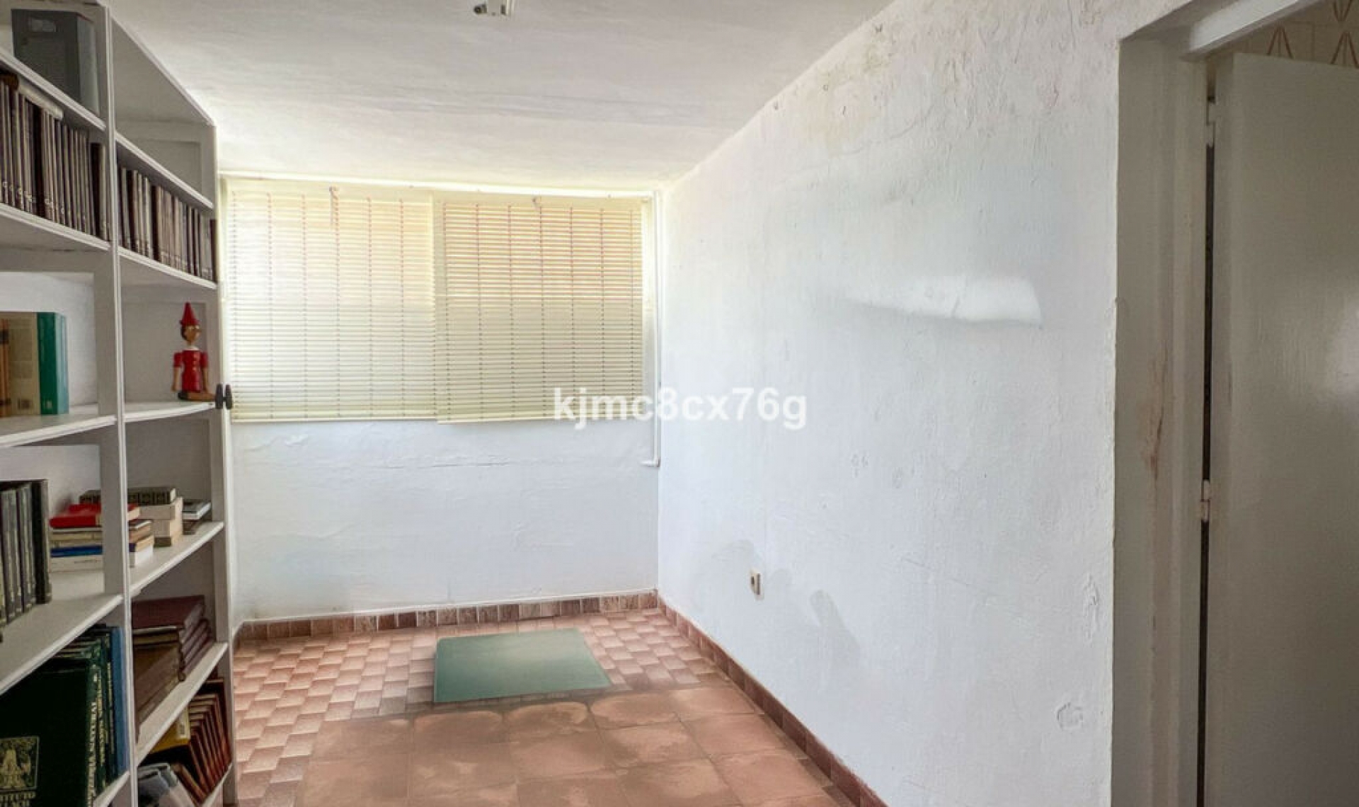 Resale - House -
Marbella