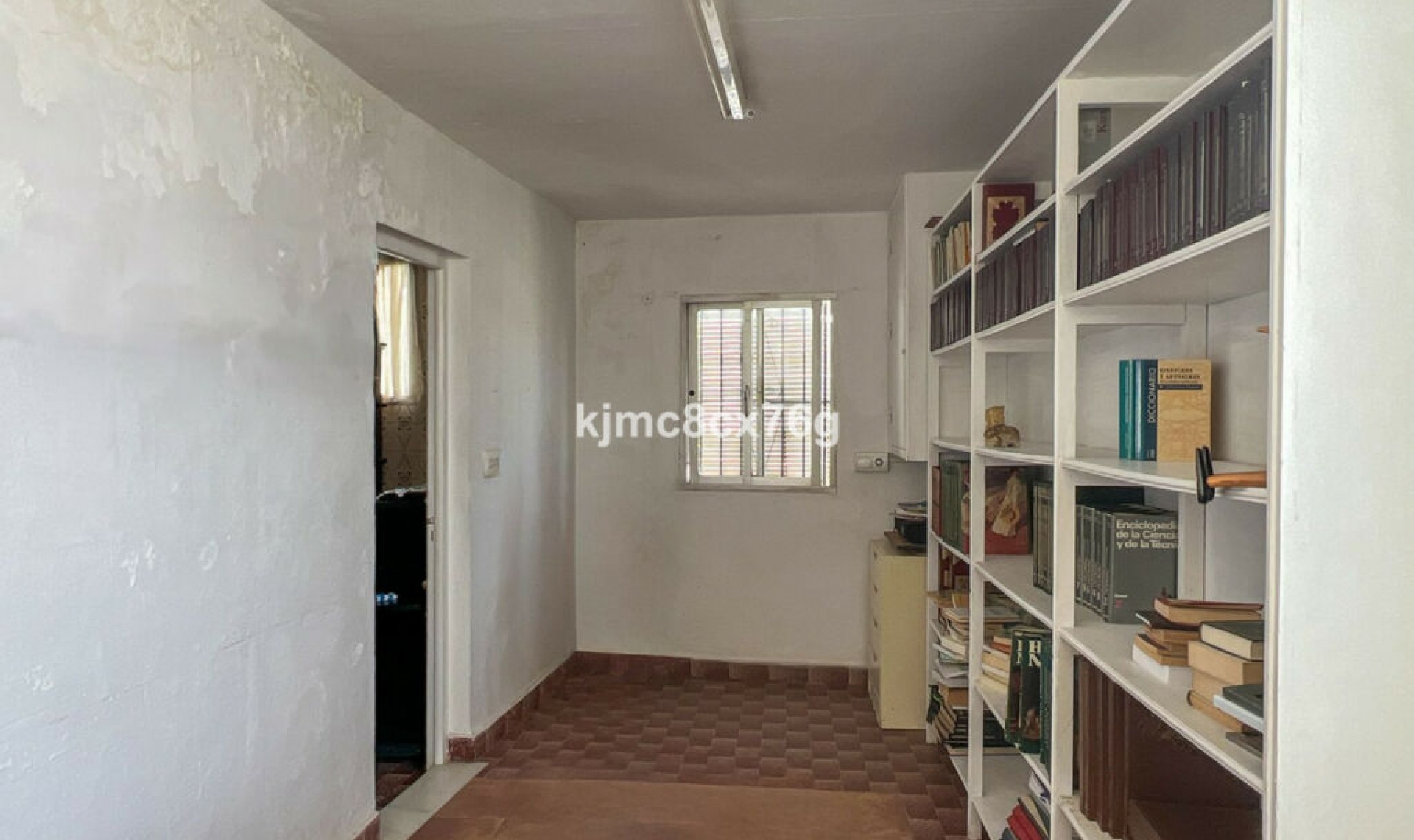 Resale - House -
Marbella