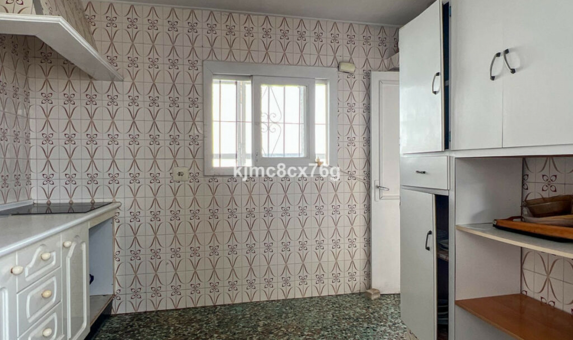 Resale - House -
Marbella