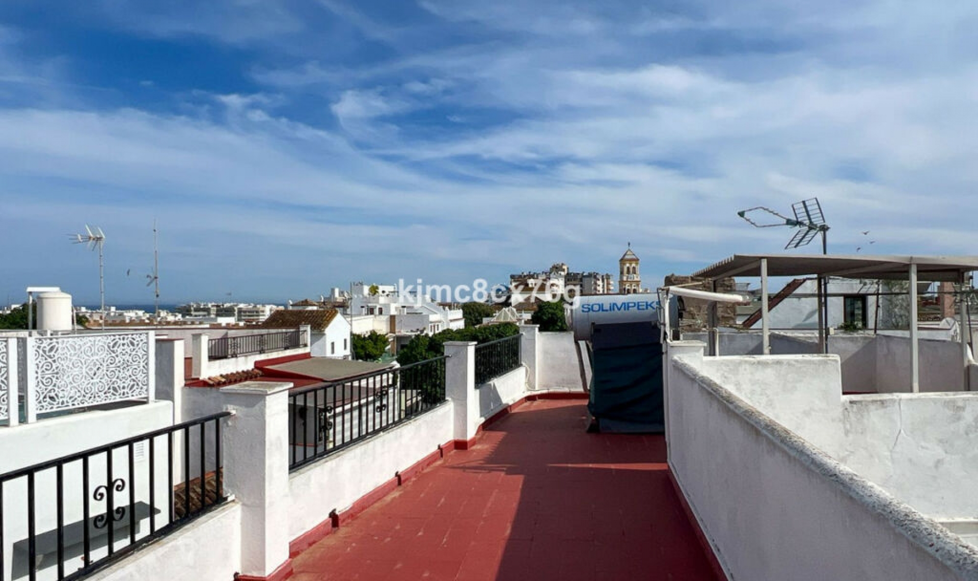 Resale - House -
Marbella